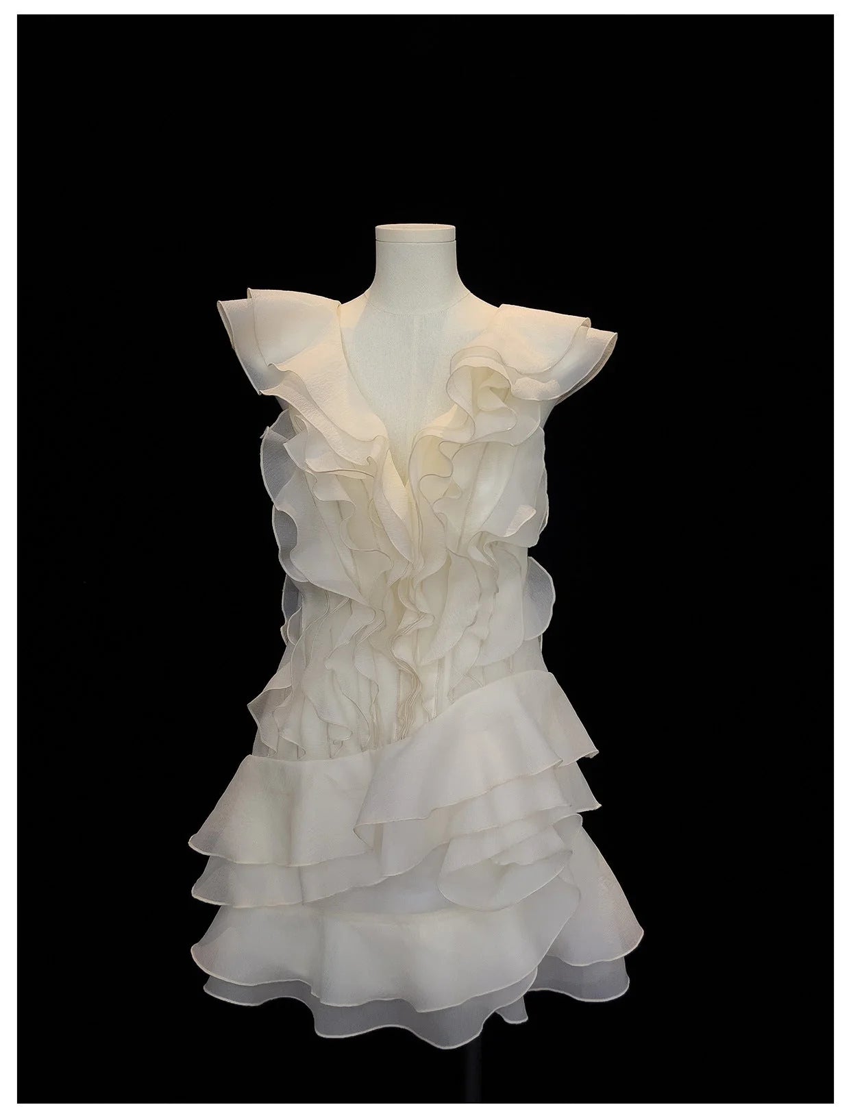 Pretty A line V Neck Ivory Chiffon Short Formal Homecoming Dresses Middle School Short 21st Birthday Outfits Graduation Dress Mini Cocktail Dresses