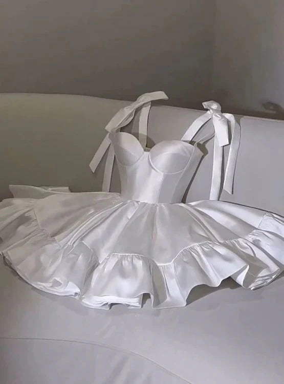 Pretty A line White Satin Formal Homecoming Dresses Short 21st Birthday Outfits Graduation Dress Mini Cocktail Dresses