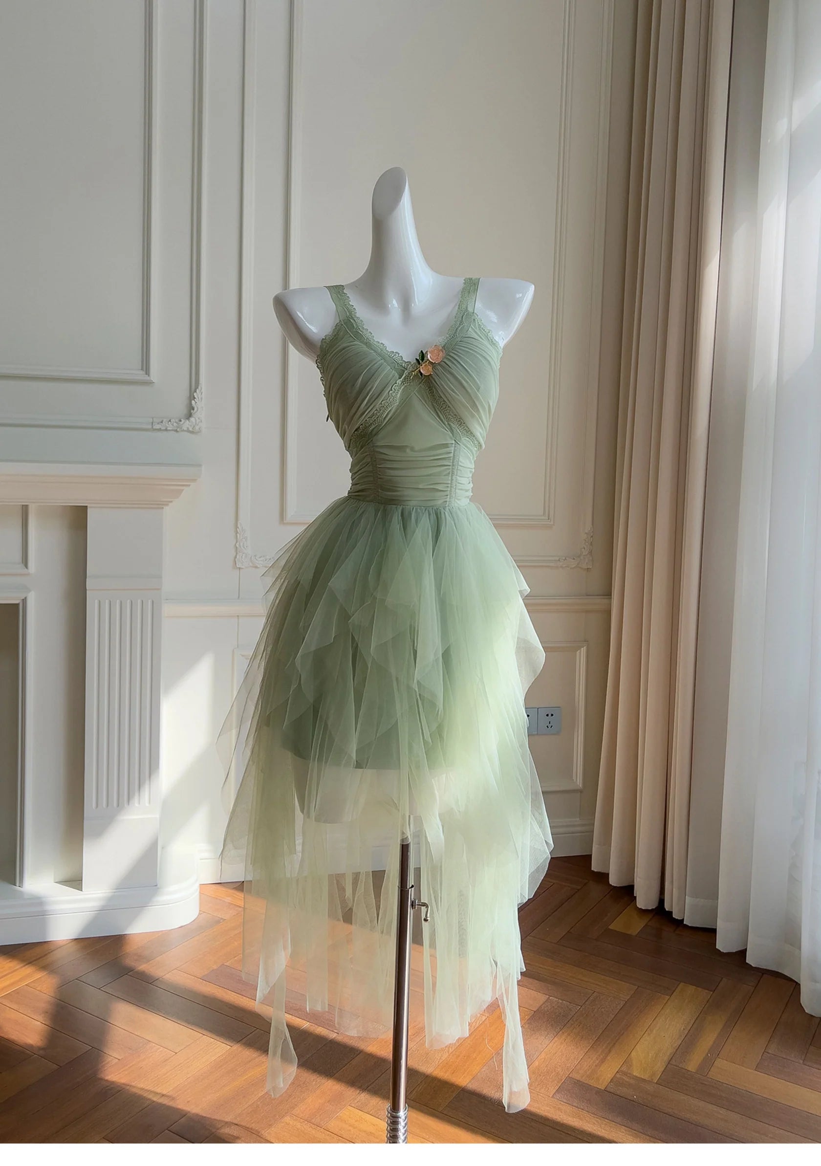 Pretty Green Tulle Formal Homecoming Dresses Middle School Short 21st Birthday Outfits Graduation Dress Mini Cocktail Dresses