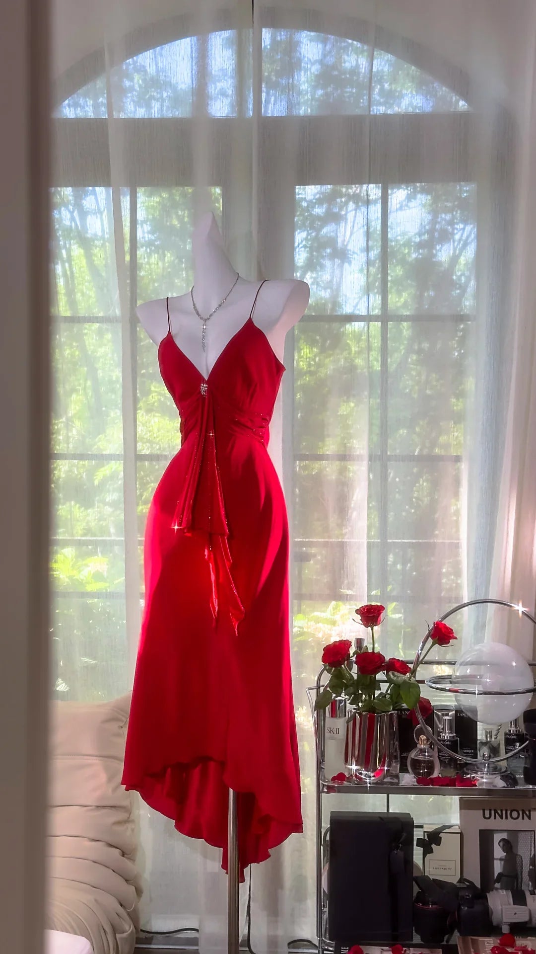 Pretty Red V Neck Chiffon Party Dress Spaghetti Straps Mermaid Birthday Prom Dress simple gentle atmospheric and unique desi Bring summer colors to enhance whiteness
