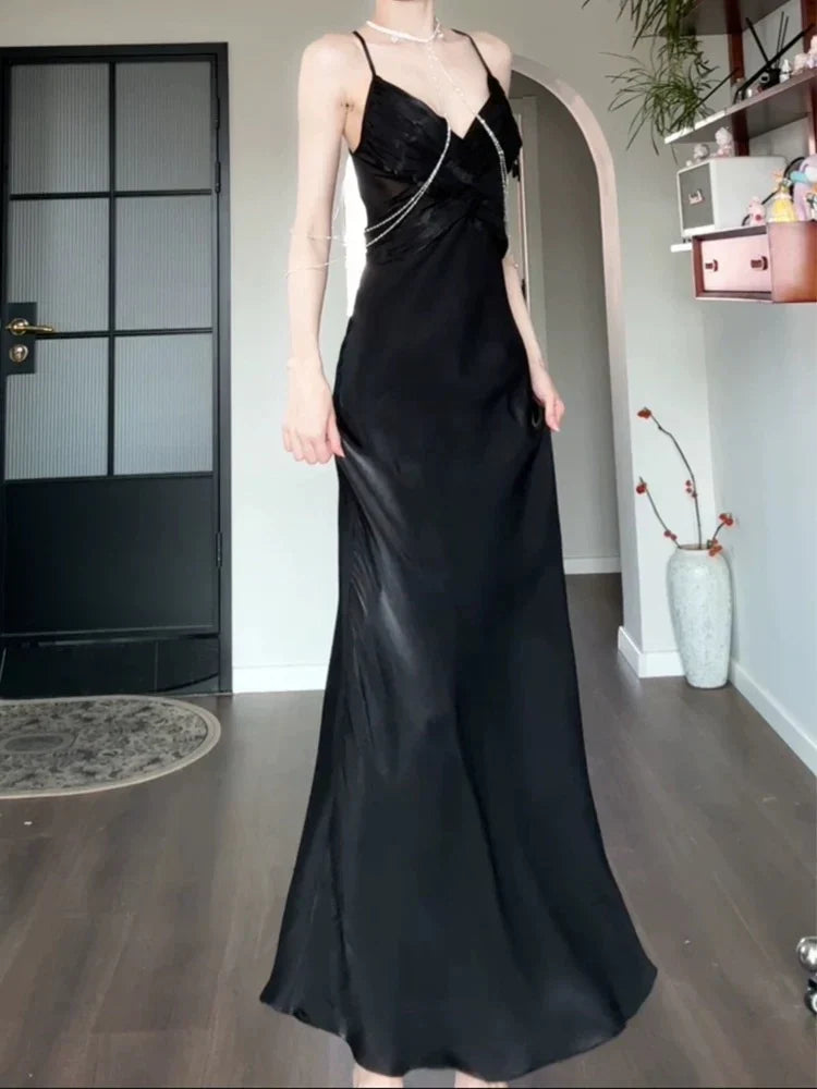 Pretty Sheath Spaghetti Straps Black Silk Satin Prom Dresses Sexy Evening Dress formal wear dresses simple gentle atmospheric and unique desi Bring summer colors to enhance whiteness