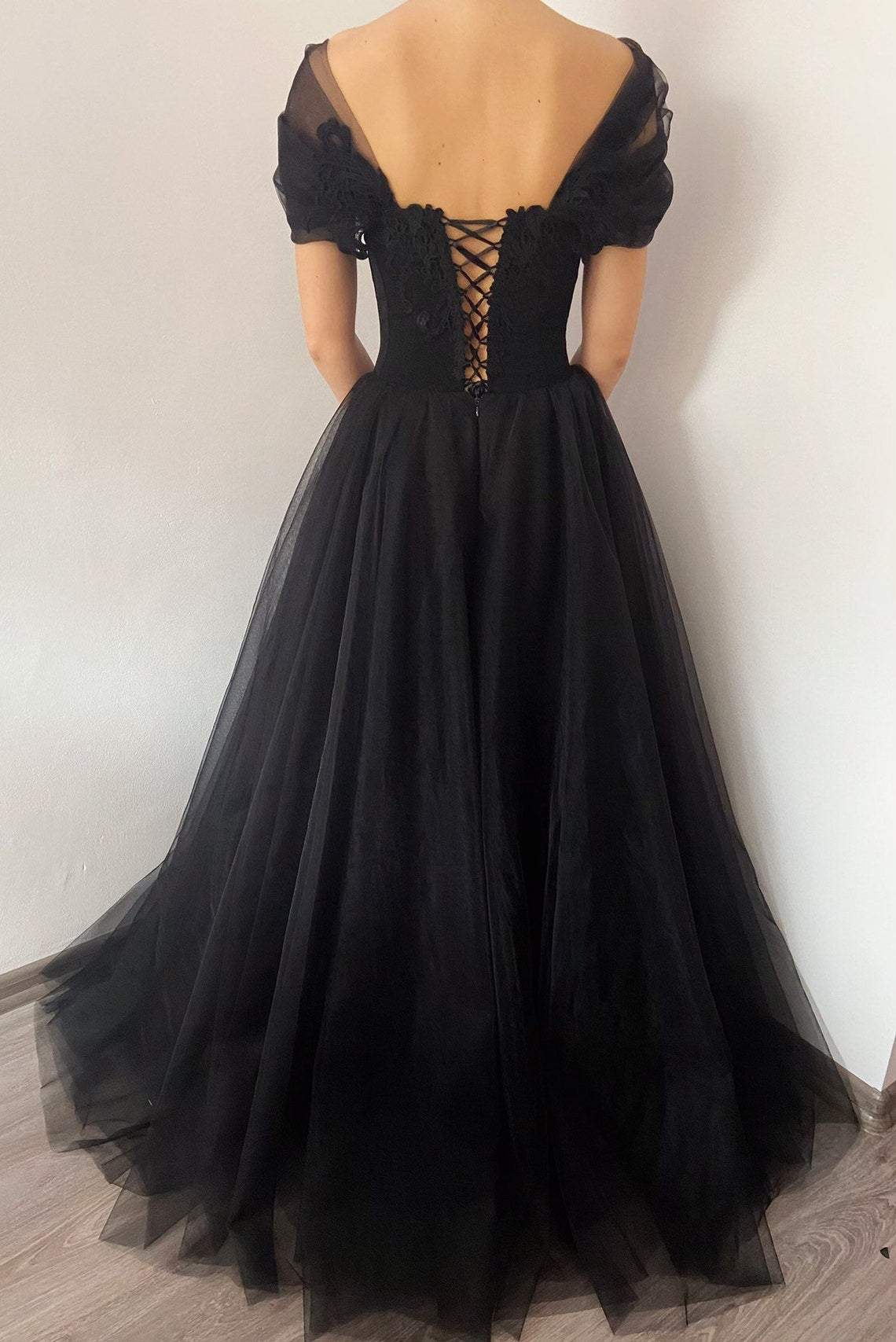 Princess Black Gothic Corset Tulle Prom Dress Elegant Black Formal Gown simple gentle atmospheric and unique desi Bring summer colors to enhance whiteness