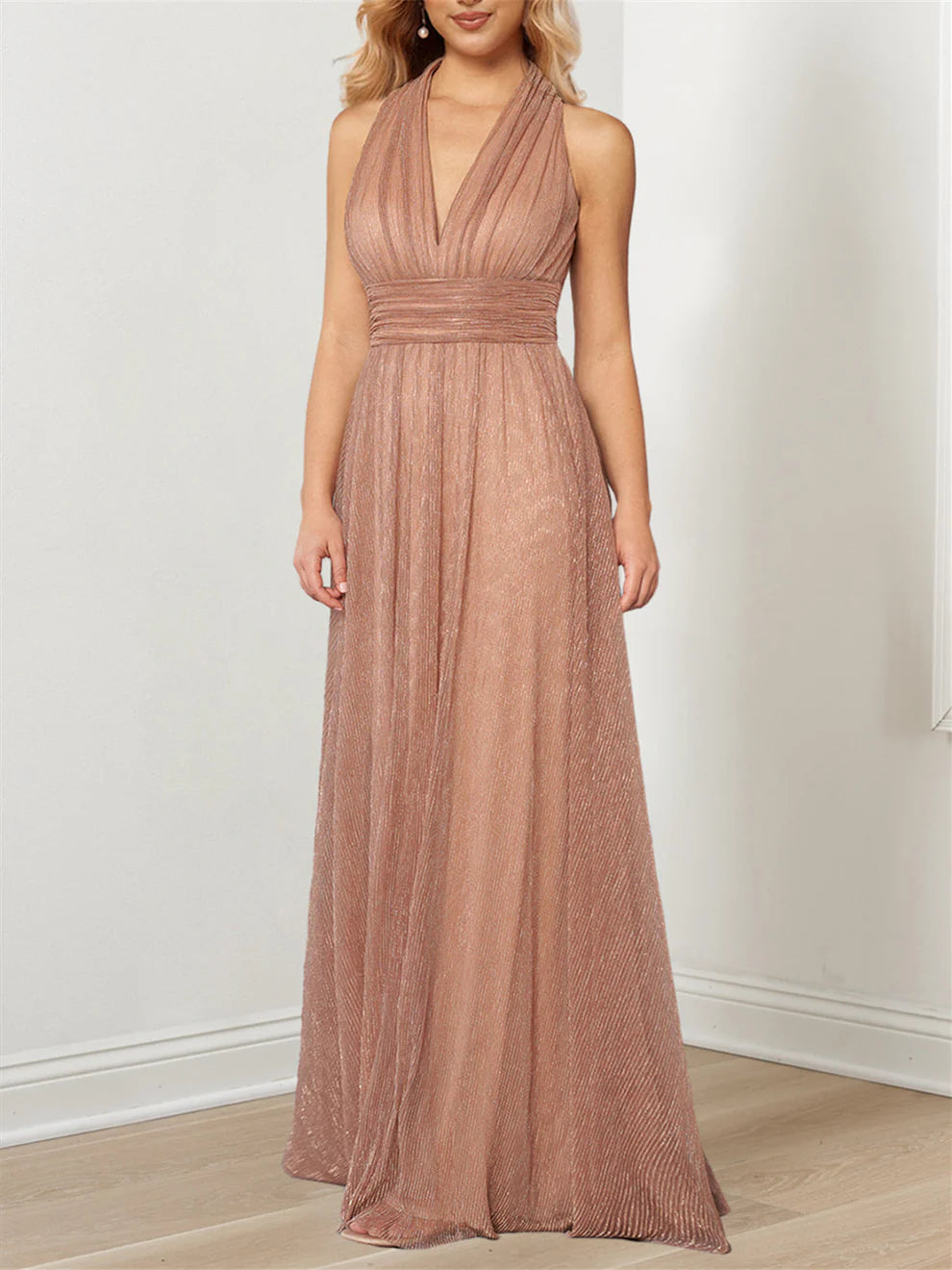 Princess Plunging V Metallic Halter Floor-Length Mother of the Bride Dresses simple gentle atmospheric and unique desi Bring summer colors to enhance whiteness