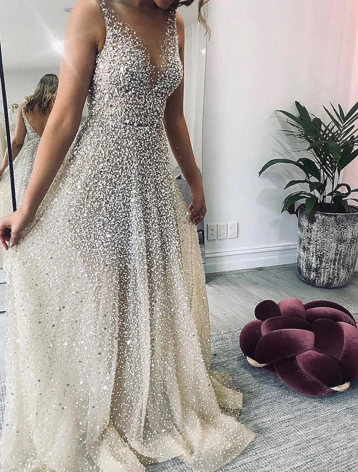 Prom Dresses Glittering Dress Party Wear Wedding Party Sweep / Brush Train Sleeveless V Neck Tulle with Sequin simple gentle atmospheric and unique desi Bring summer colors to enhance whiteness