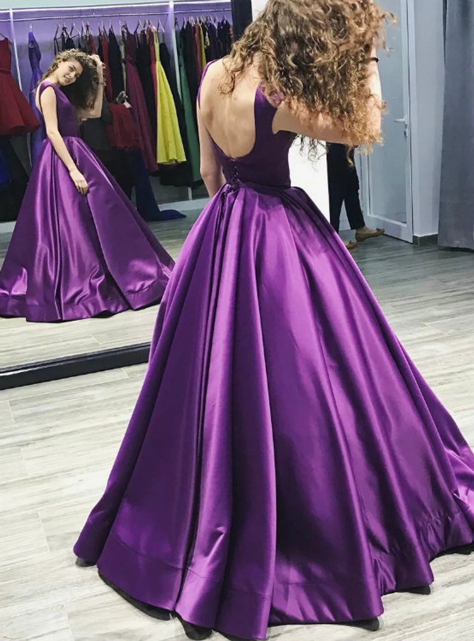 Purple sleeveless long dress with square neckline design suitable for dinners, dances, etc