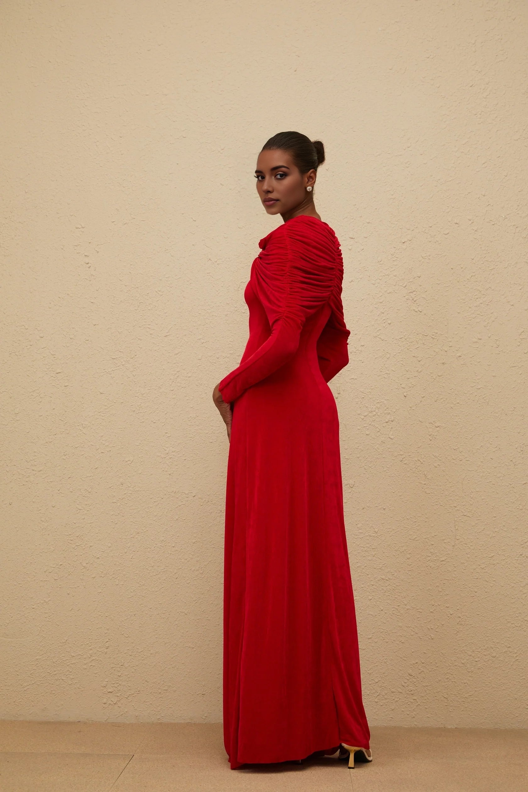 Red Long Sleeve Maxi Dress with Draped Shoulder Detail Moderne Red Cape-Design Ruched Maxi Dress Evening Dress
