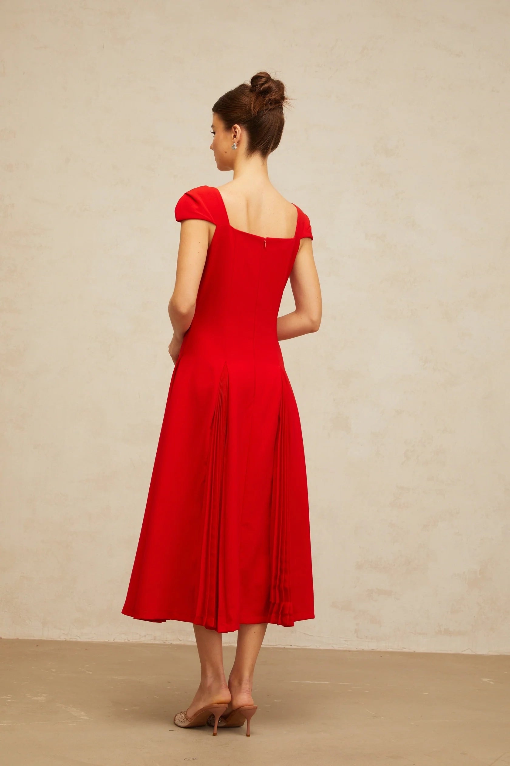 Red Square Neck Puff Sleeve Midi Dress Gervaise red pleated-detail flared midi dress Evening Dress