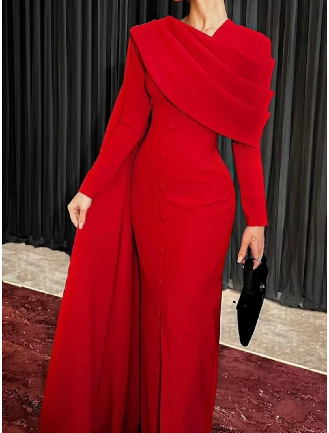 Red Black Christmas Red Green Dress Evening Gown Elegant Cape Dress Formal Fall Sweep / Brush Train Long Sleeve Cowl Neck Stretch Fabric with Buttons Slit simple gentle atmospheric and unique desi Bring summer colors to enhance whiteness