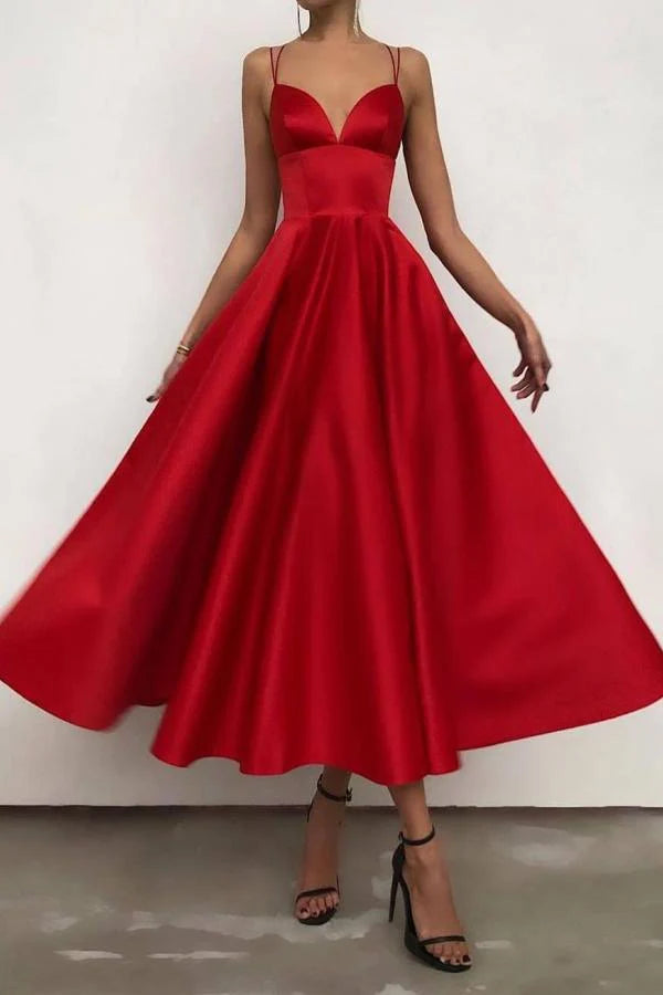 Red Spaghetti-Straps Prom Dress Sleevless Evening Party Gowns Simple gentle atmospheric and unique design