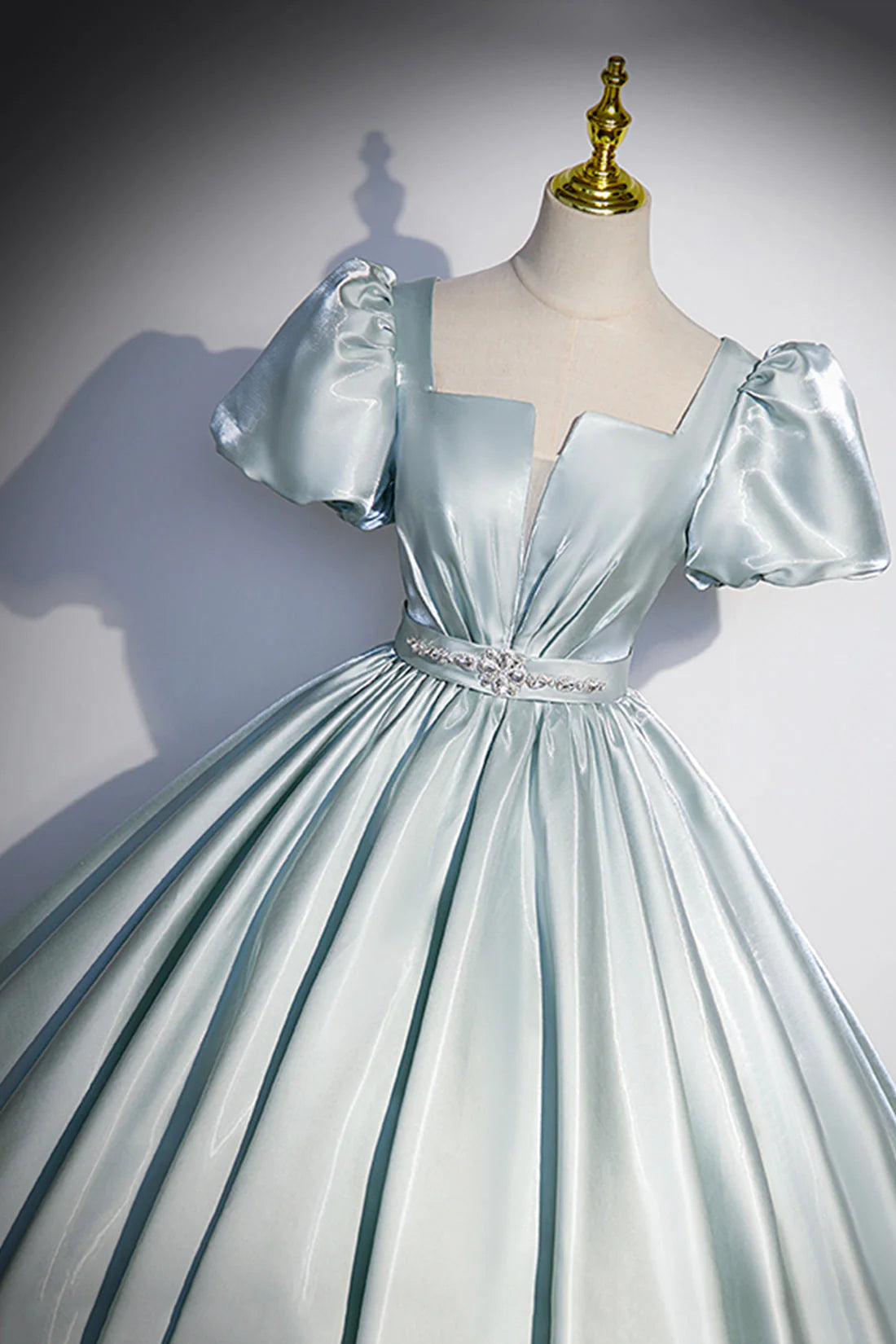 Red Strapless Tulle Short Prom Dress Cute A-Line Sweetheart Neck Party Dress simple gentle atmospheric and unique desi Bring summer colors to enhance white