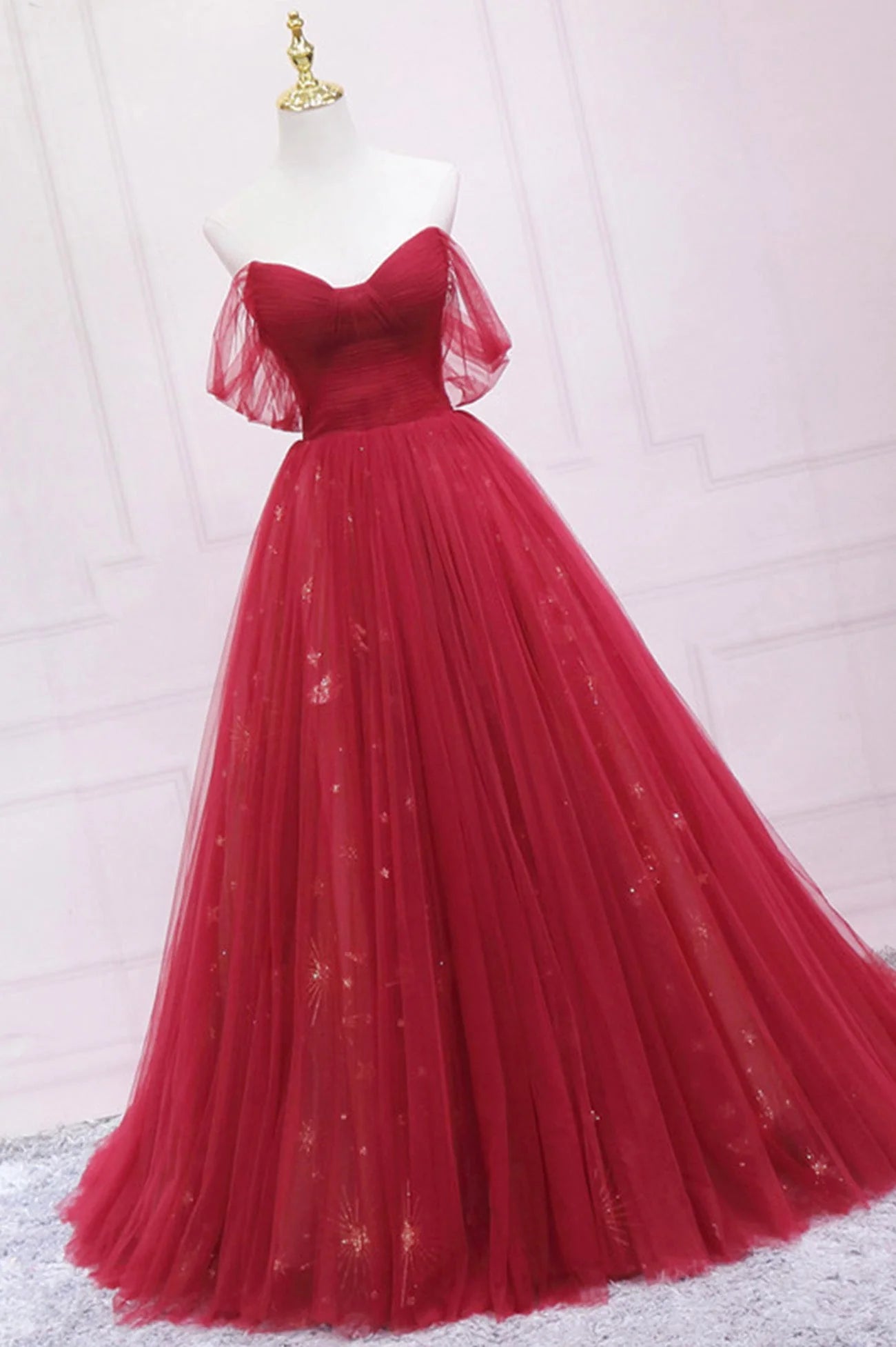Red Tulle Long A-Line Prom Dress Off the Shoulder Formal Evening Dress simple gentle atmospheric and unique desi Bring summer colors to enhance whitenes