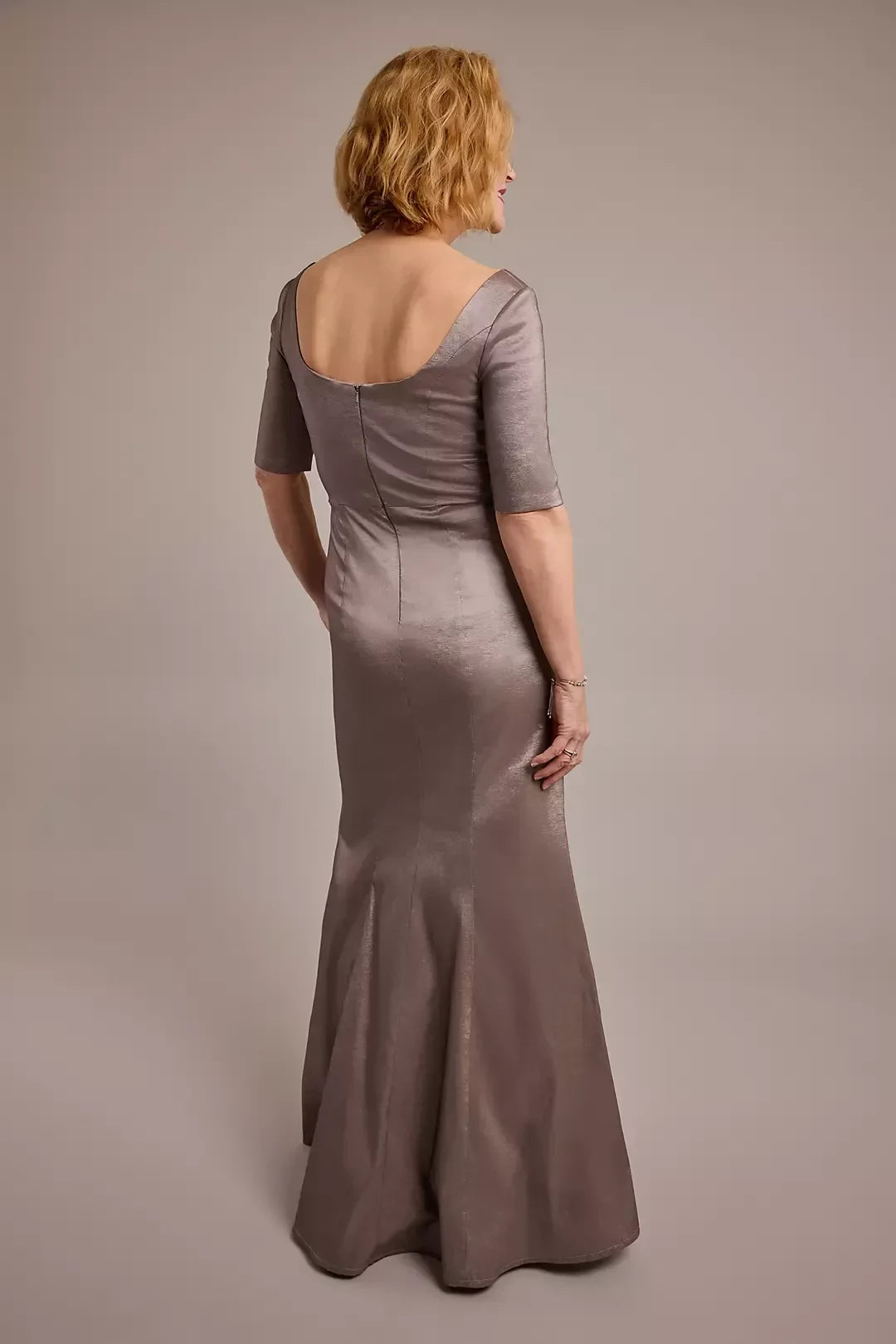 Refined Mermaid V Neck Three Quarter Sleeve Ruched Back Floor Length Mother of the Bride Dress