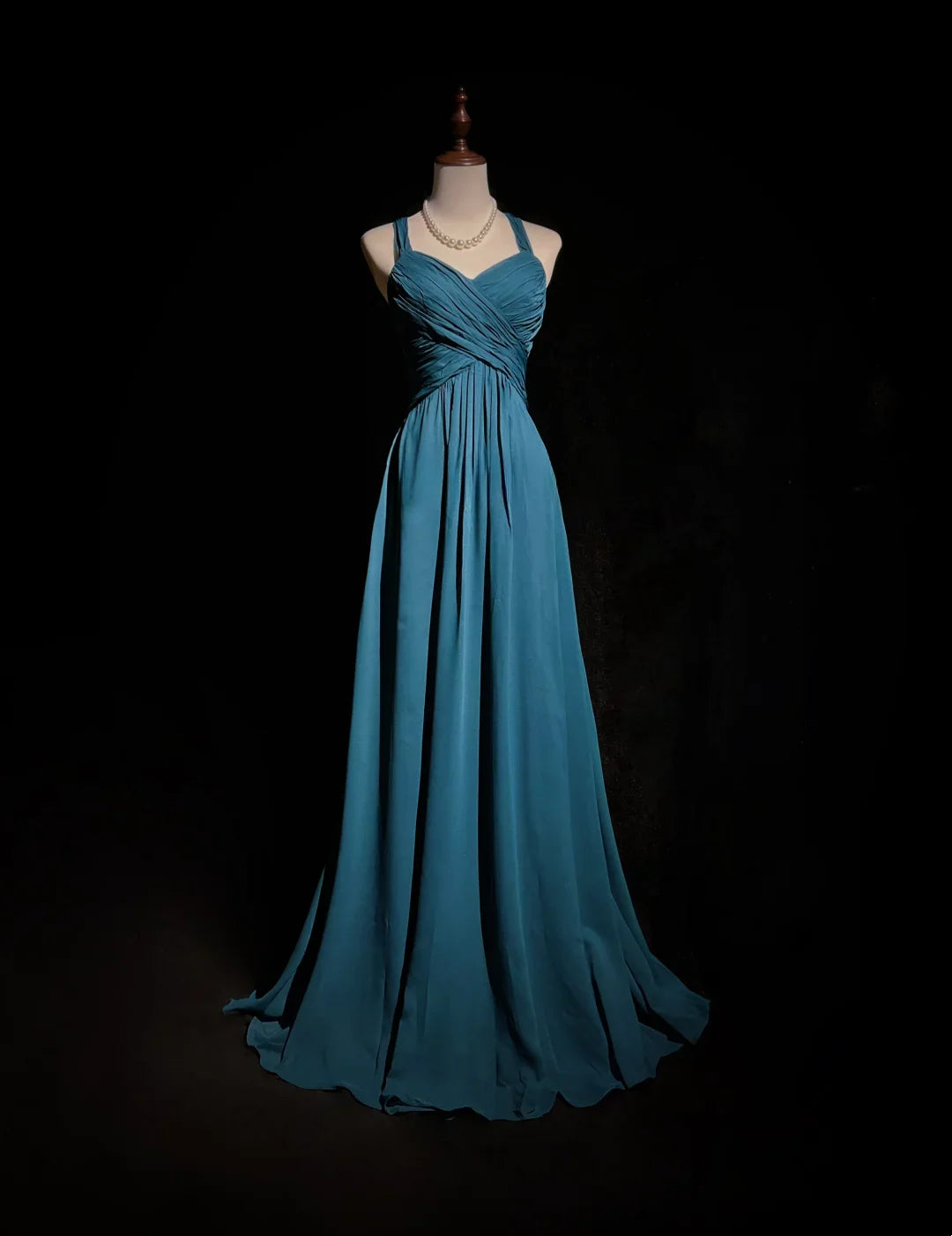 Retro A Line Halter Sleeveless Chiffon Pleated Long Prom Dresses Party Dress 21st Birthday Outfits Graduation Dresses