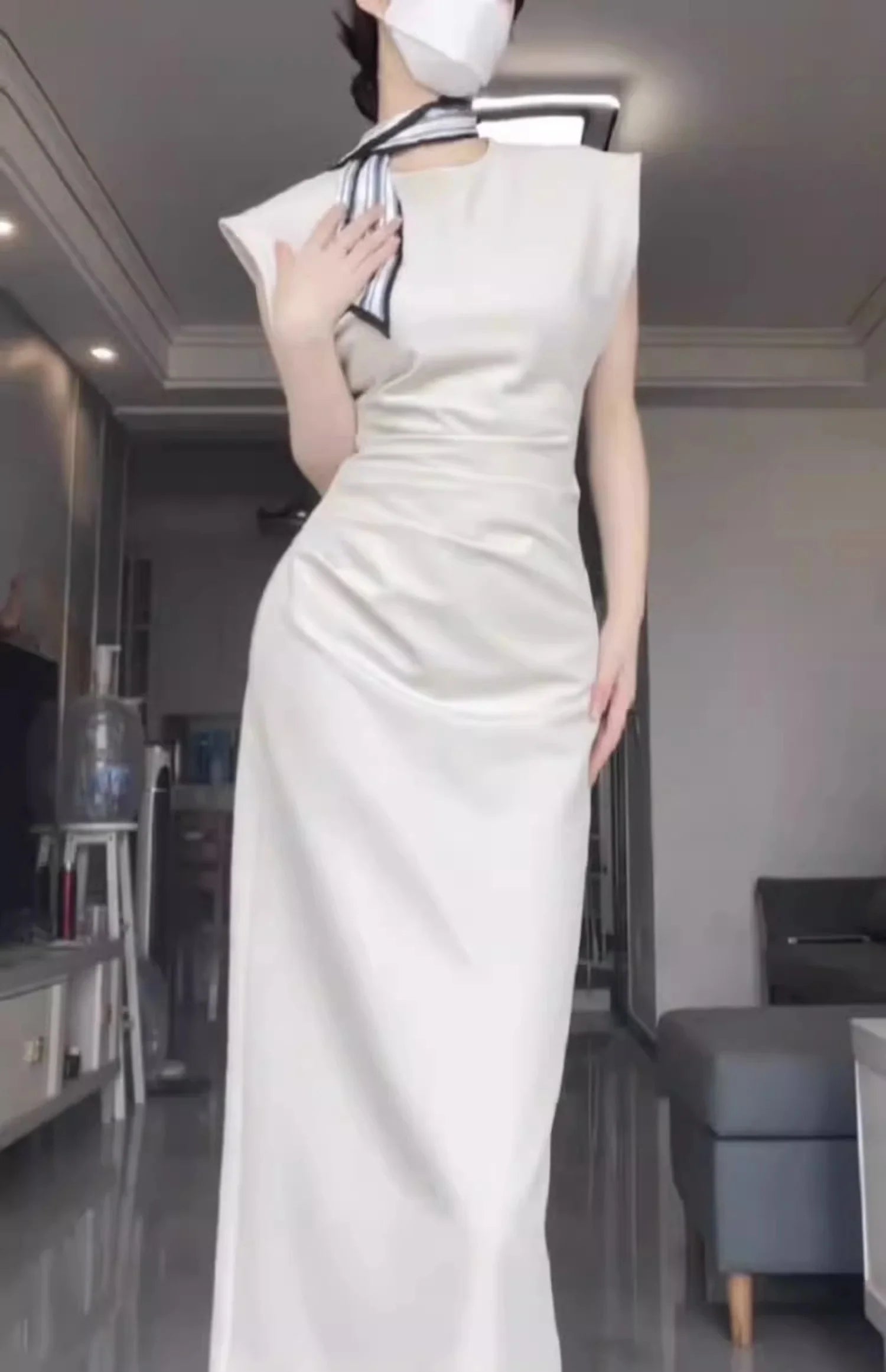 Retro Mermaid Satin White Prom Dresses Birthday Outfits With Ruffle simple gentle atmospheric and unique desi Bring summer colors to enhance whiteness