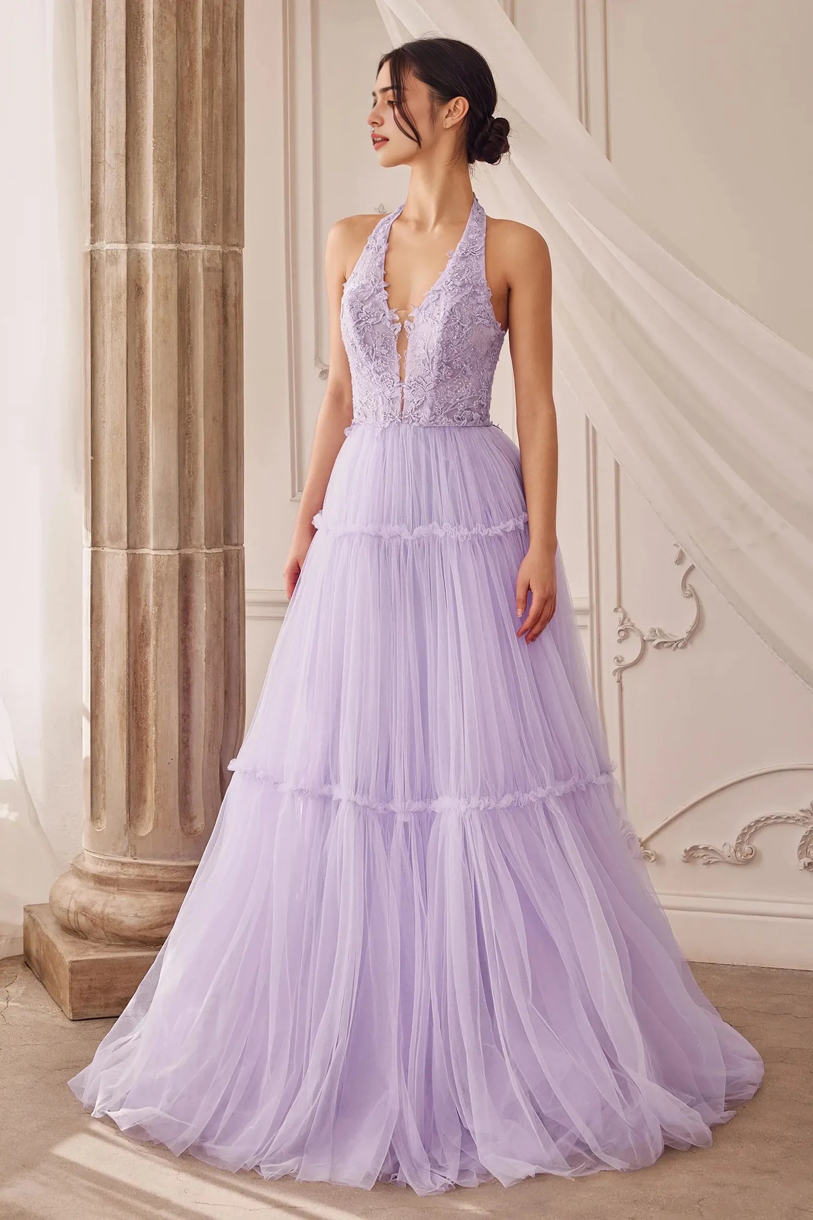 Romantic Ball-Gown Halter Sleeveless Lace-Up-Back Train-Floor-Length Prom Dress