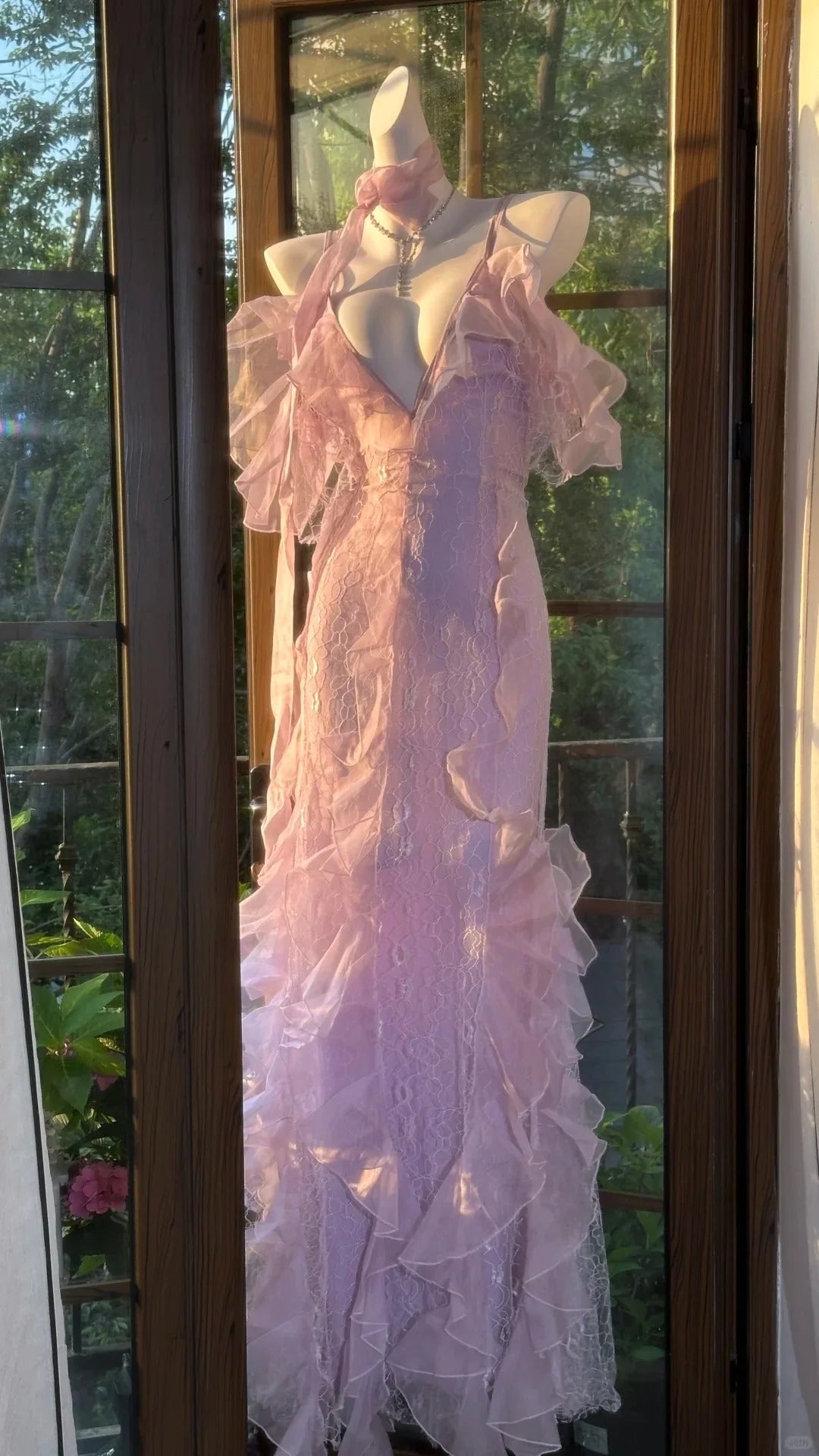 Romantic Lace Elegant Long Chiffon Ball Gown Evening Dress simple gentle atmospheric and unique desi Bring summer colors to enhance whiteness