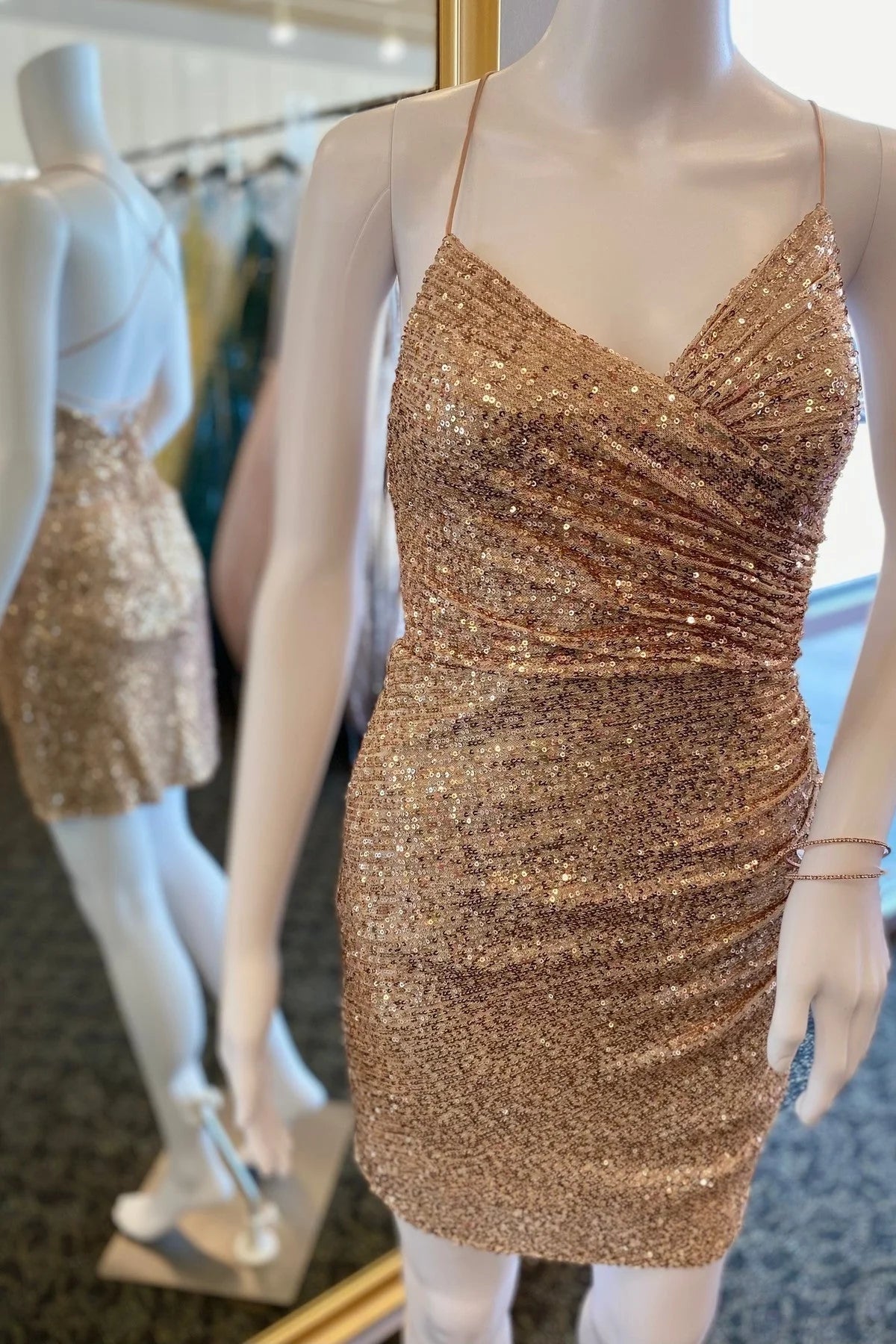 Ruched Golden Sequin Tight Short Prom Dress Cocktail Gown simple gentle atmospheric and unique desi Bring summer colors to enhance whiteness