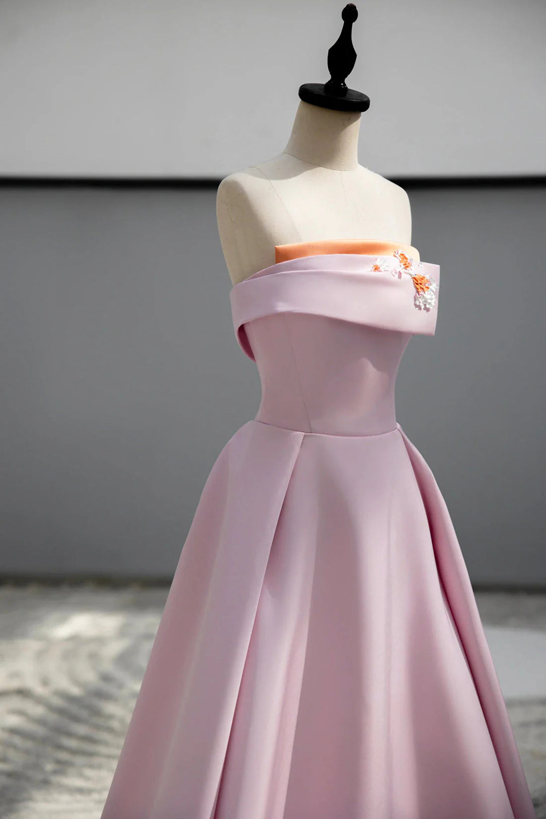 Satin Long A-line Prom Dress Pink Strapless Evening Party Dress simple gentle atmospheric and unique desi Bring summer