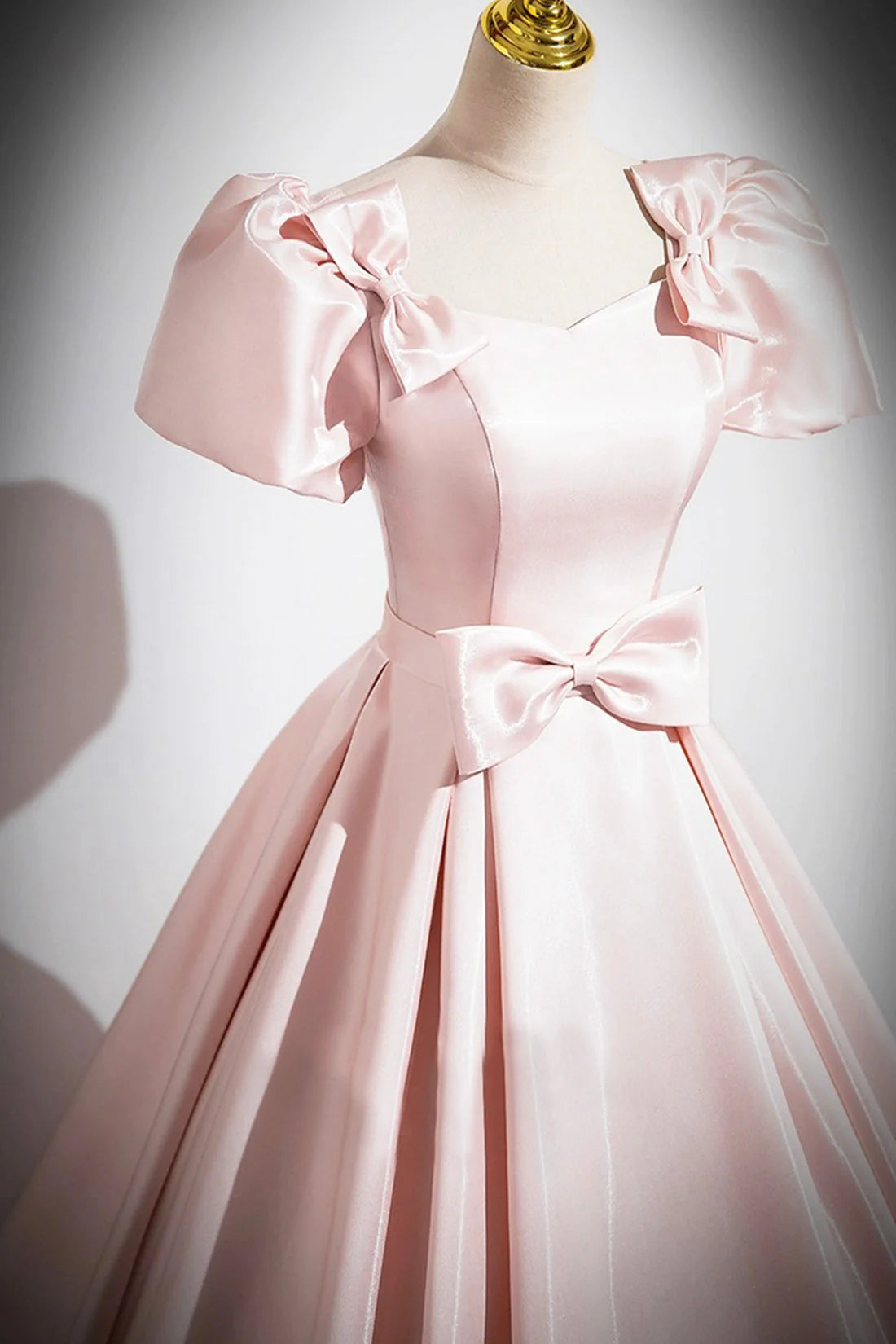Scoop Neckline Satin Floor Length Prom Dress Short Sleeve A-Line Party Dress simple gentle atmospheric and unique desi Bring summer colors to enhance whitenes