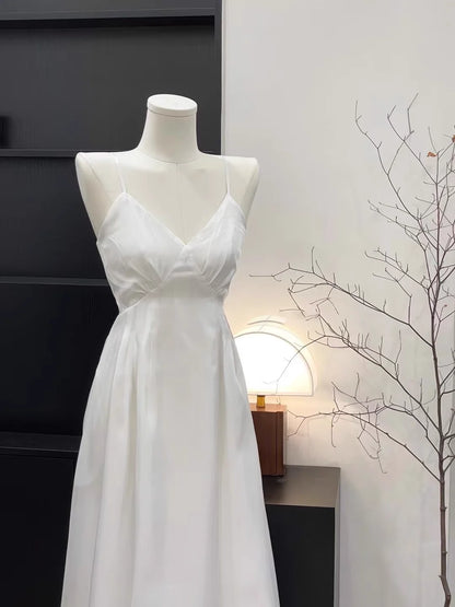 Chic A Line Halter Short Women's Holiday Dresses simple gentle atmospheric and unique desi Bring summer colors to enhance whiteness（副本）