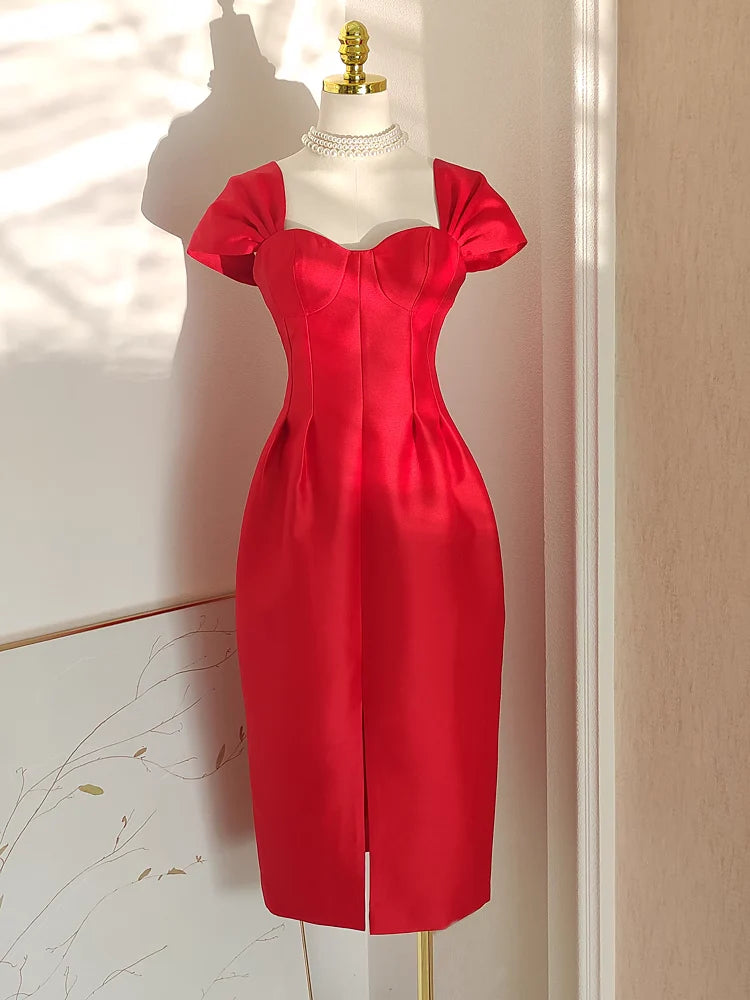 Sexy A line Sweetheart Red Satin Knee Length Homecoming Dresses Birthday Outfits simple gentle atmospheric and unique desi Bring summer colors to enhance whiteness