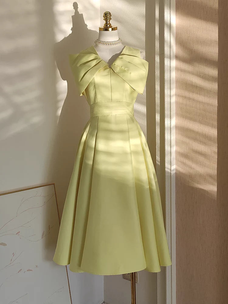 Sexy A line V neckline Satin Knee Length Homecoming Dresses Yellow Birthday Outfits simple gentle atmospheric and unique desi Bring summer colors to enhance whiteness