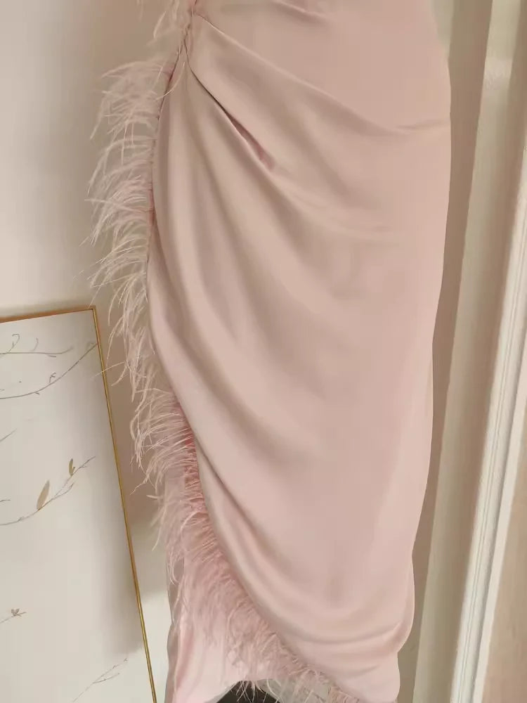 Sexy Sheath One Shoulder Pink Vacation Dress Satin Women Dresses WIth Feather simple gentle atmospheric and unique desi Bring summer colors to enhance whiteness