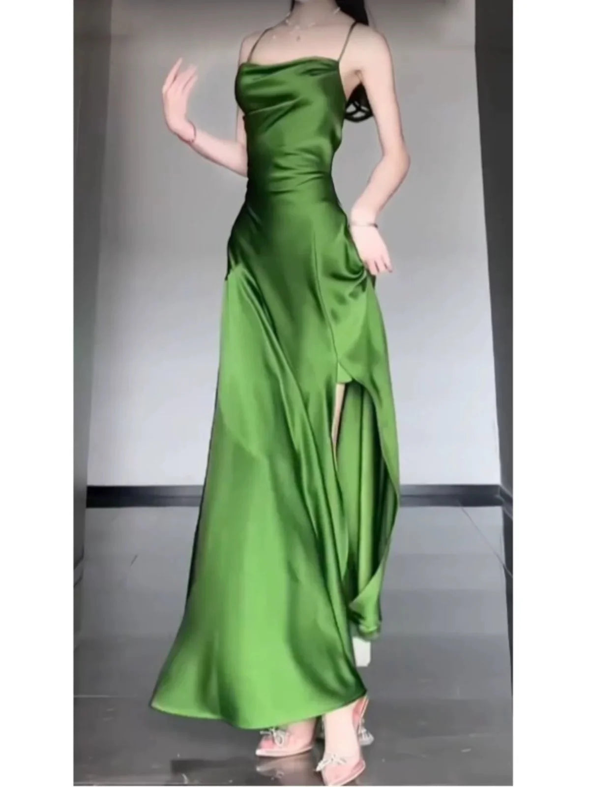 Sexy Sheath Spaghetti Straps Green Satin Beach Dress Women's Vacation Dresses simple gentle atmospheric and unique desi Bring summer colors to enhance whiteness