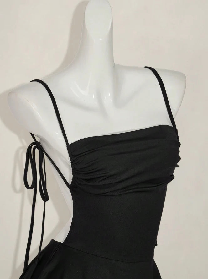 Sexy Spaghetti Straps Black Backless Cocktail Dress Short Homecoming Dress simple gentle atmospheric and unique desi Bring summer colors to enhance whiteness ﻿