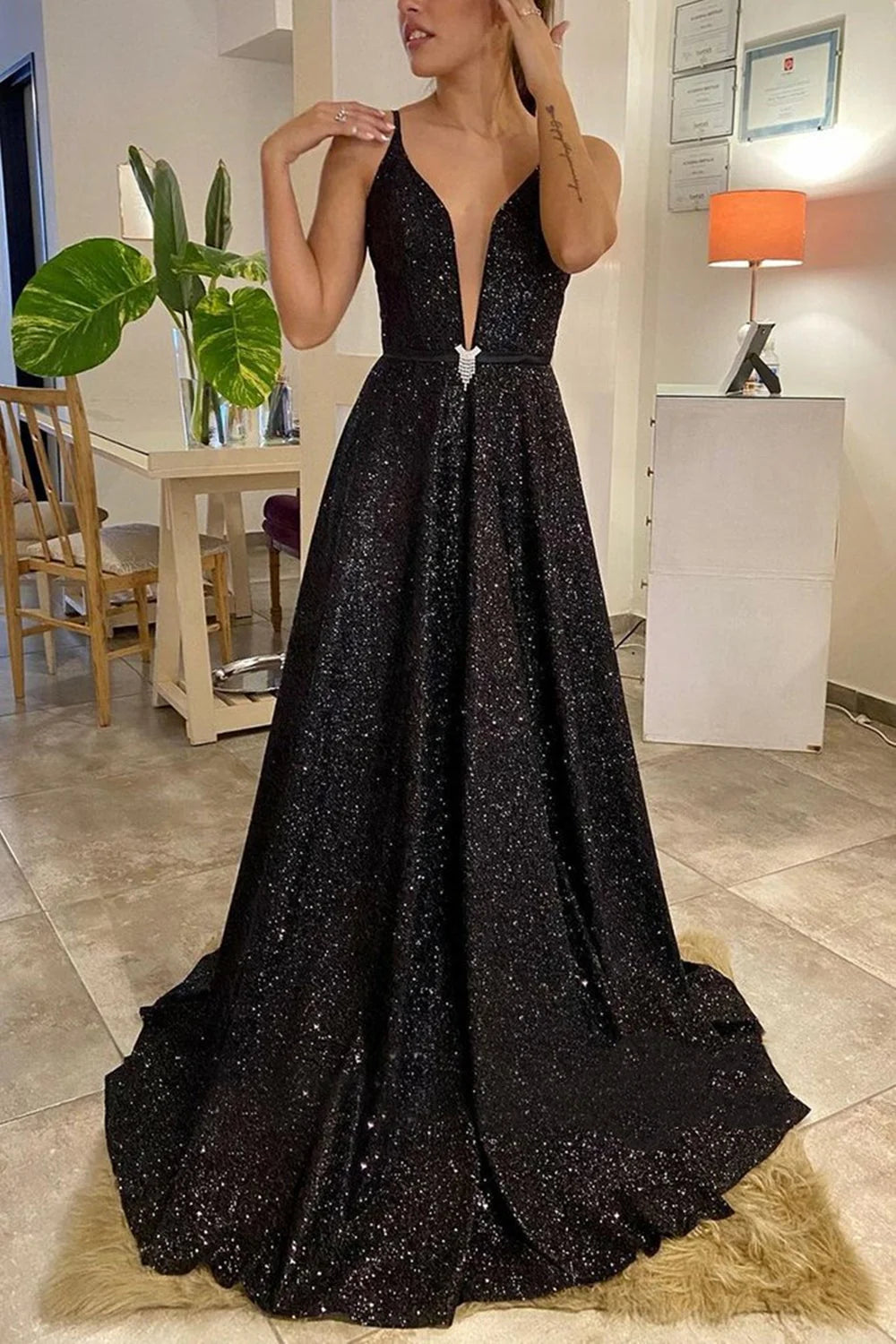 Shiny V Neck Backless Black Long Prom Dresses Sexy Formal Dresses Sparkly Black Evening Dress simple gentle atmospheric and unique desi Bring summer colors to enhance whiteness