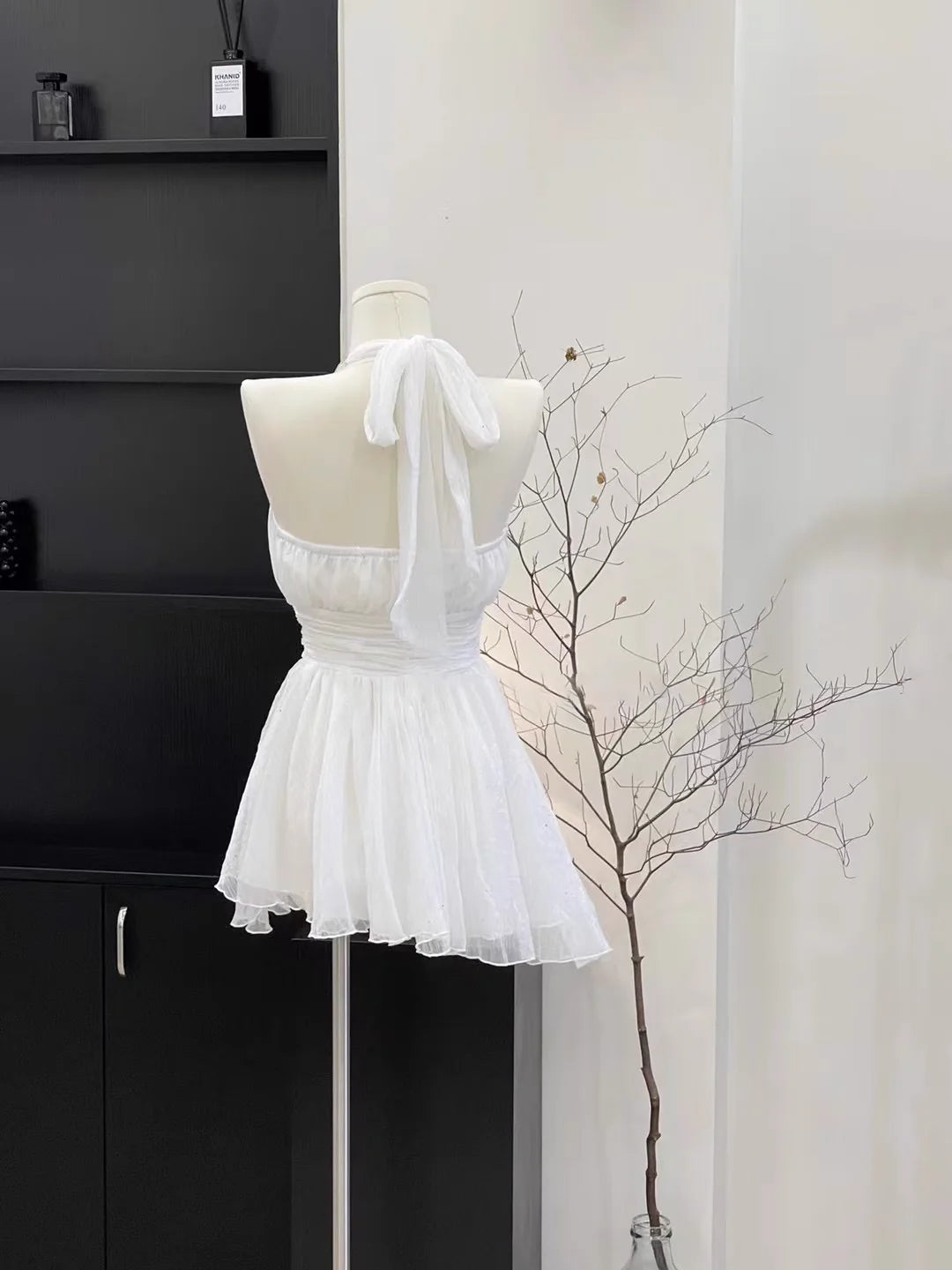 Simple A Line Halter Ruffled White Short Women's Holiday Dresses Birthday Outfits With Beads  simple gentle atmospheric and unique desi Bring summer colors to enhance whiteness