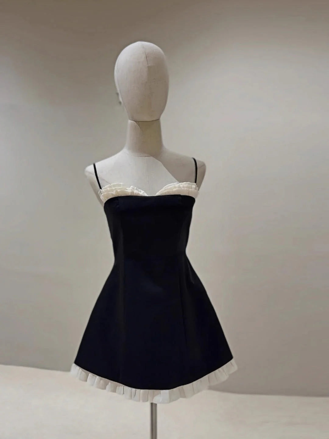 Simple A Line Spaghetti Straps Short Formal Homecoming Dresses Party Graduation Dress Dance Black Hoco Dresses