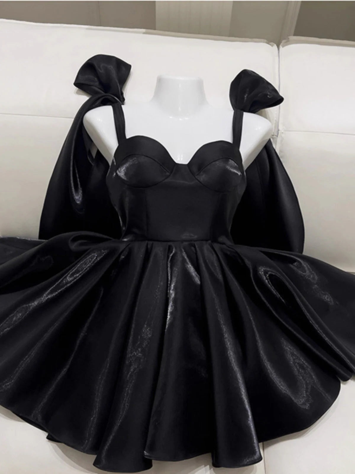 Simple A line Straps Little Black Dress Mini Short Formal Cocktail Dress Homecoming Dresses Summer Middle School Hoco Dress Homecoming Outfits 19th Birthday Outfit