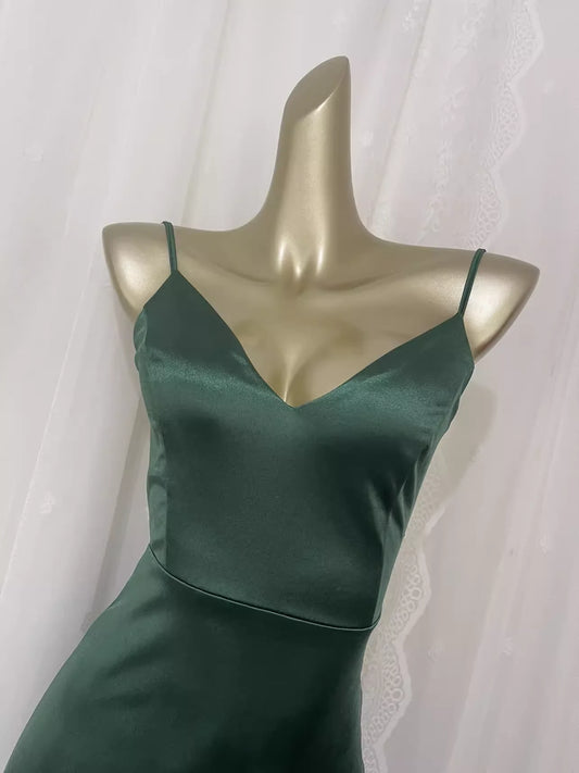 Simple Sheath Spaghetti Straps Green Long Vacation Dress Birthday Outfits  simple gentle atmospheric and unique desi Bring summer colors to enhance whiteness