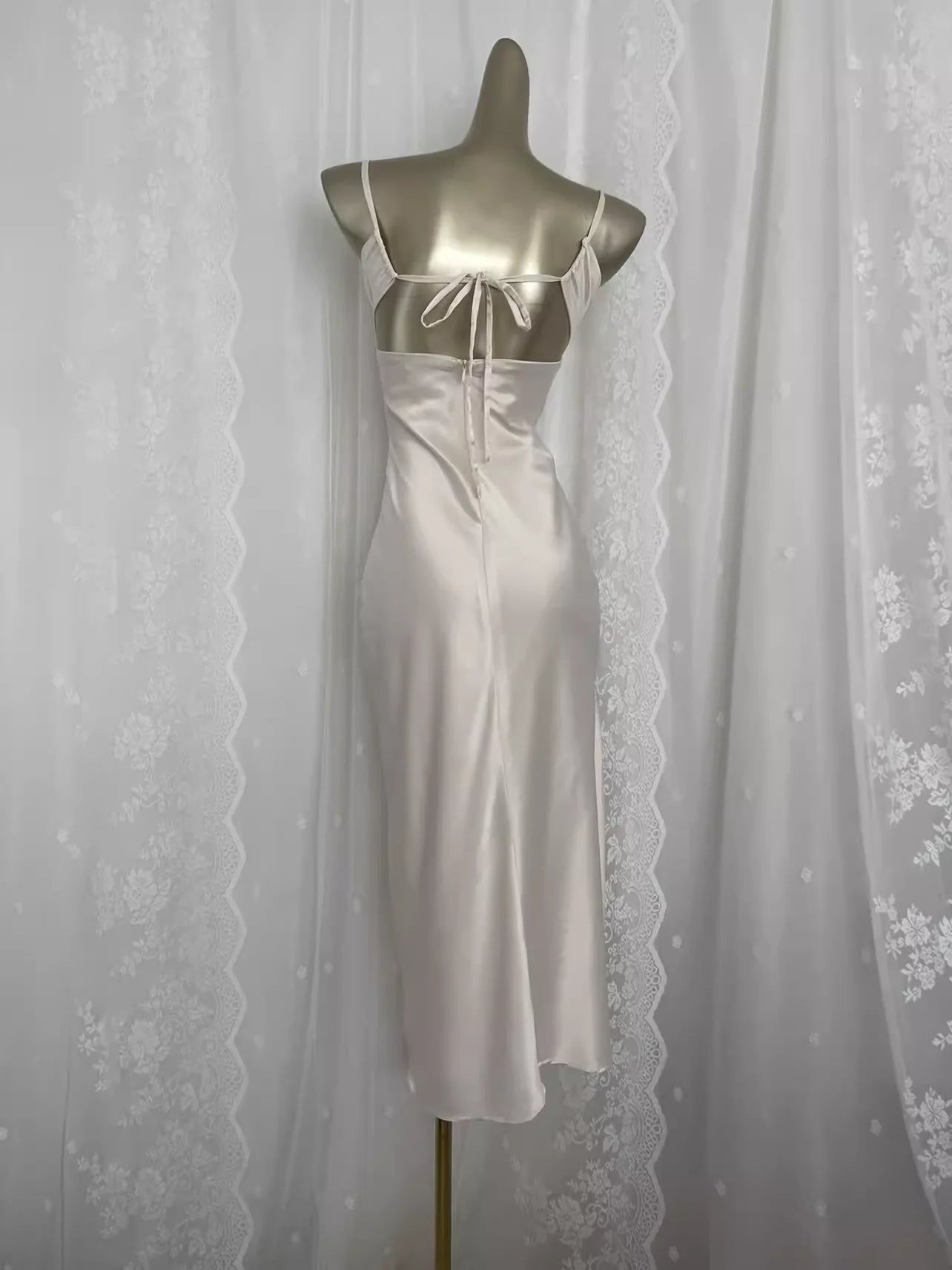 Simple Sheath Spaghetti Straps Satin Vacation Beach Dress Birthday Dresses simple gentle atmospheric and unique desi Bring summer colors to enhance whiteness