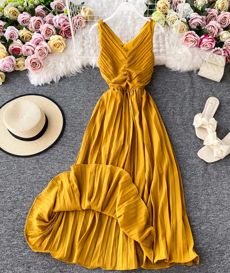 Simple V-neck Dress Sleeveless Dress simple gentle atmospheric and unique desi Bring summer colors to enhance whiteness