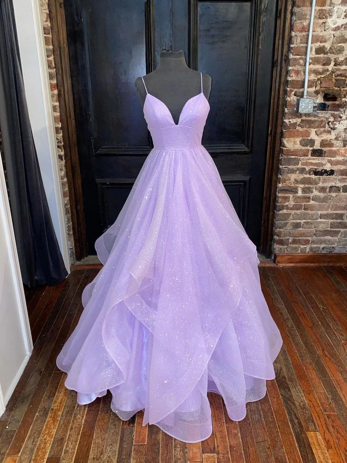 Simple purple tulle sequin long prom dress purple evening dress simple gentle atmospheric and unique desi Bring summer colors to enhance whitenes