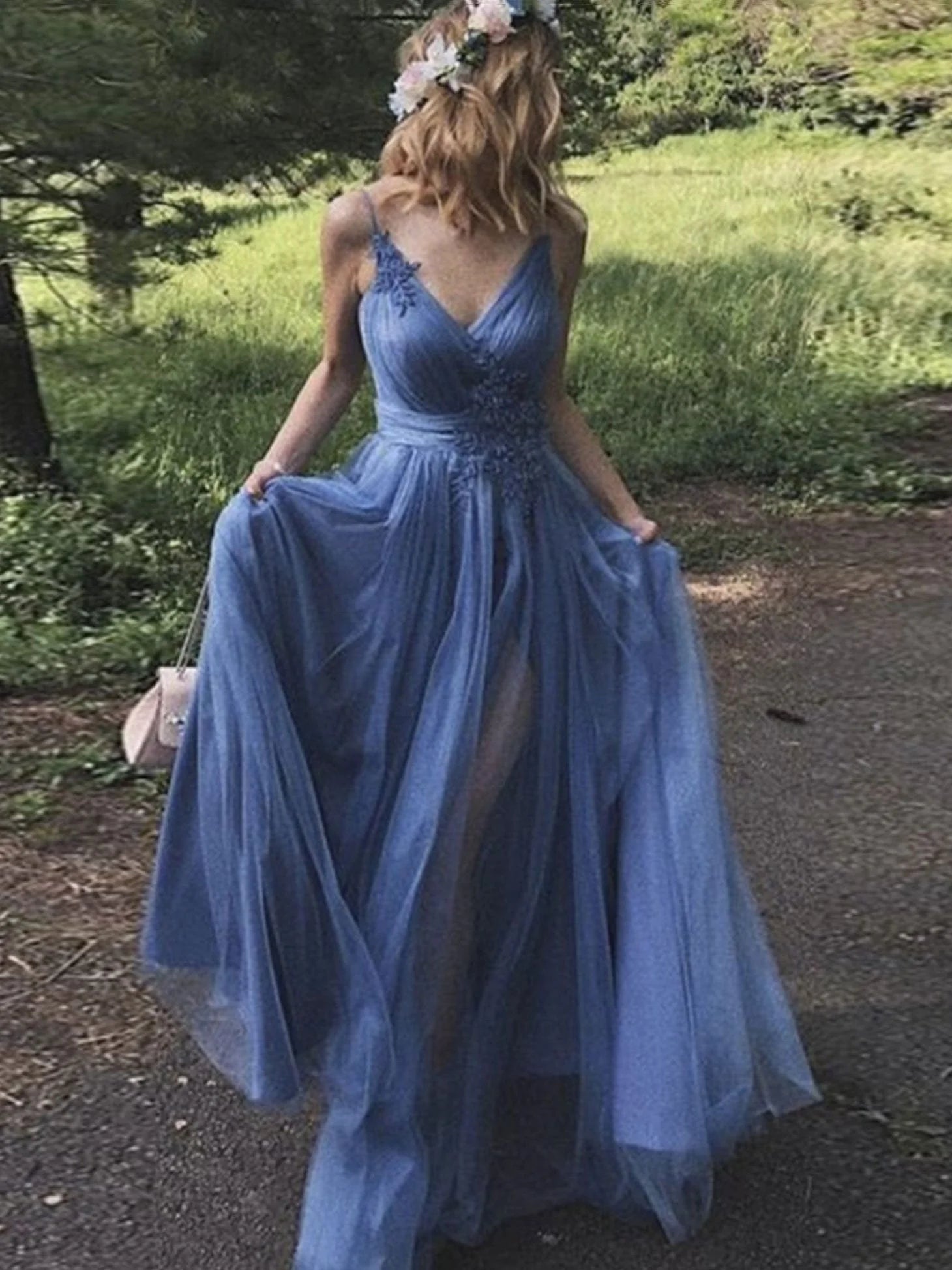 Simple v neck blue tulle long prom dress, blue tulle formal dress simple gentle atmospheric and unique desi Bring summer colors to enhance whiteness