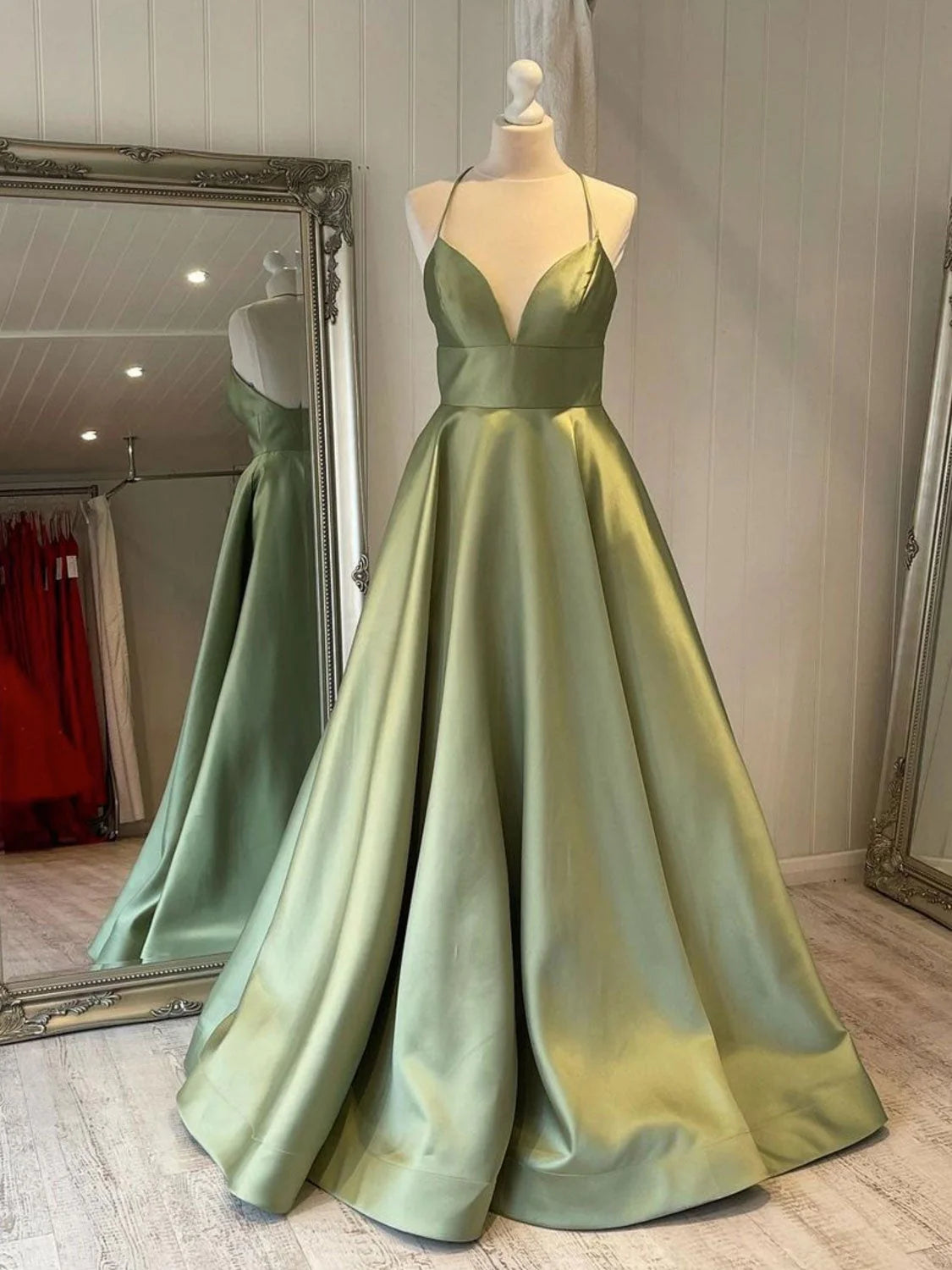 Simple v neck green satin long prom dress green evening dress simple gentle atmospheric and unique desi Bring summer colors to enhance whitenes