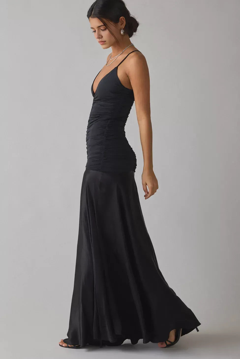 Sleek Mermaid Deep V Sleeveless Solid Back Floor Length For Ladies Prom Dress