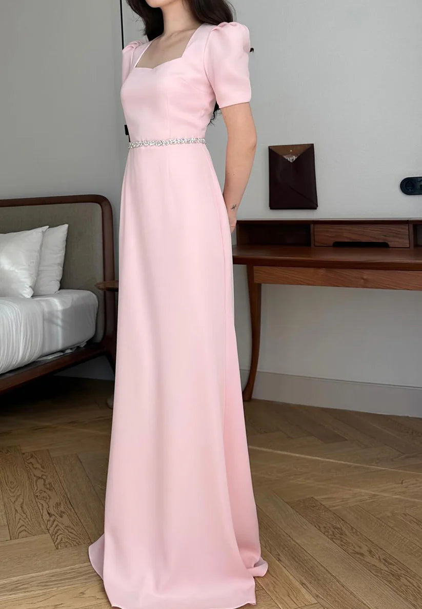 Square Short Sleeves Mother of Bride Dress Sleek Sheath Formal Dress simple gentle atmospheric and unique desi Bring summer colors to enhance white