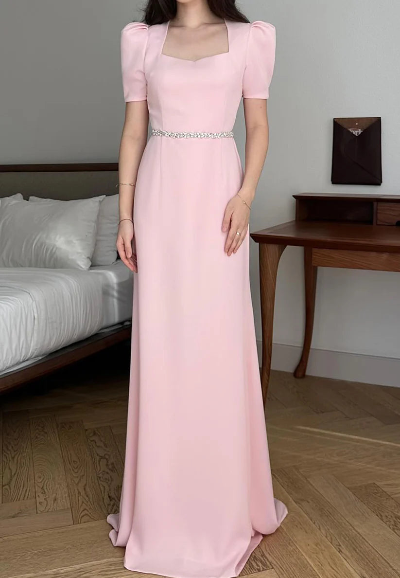 Square Short Sleeves Mother of Bride Dress Sleek Sheath Formal Dress simple gentle atmospheric and unique desi Bring summer colors to enhance whiteness