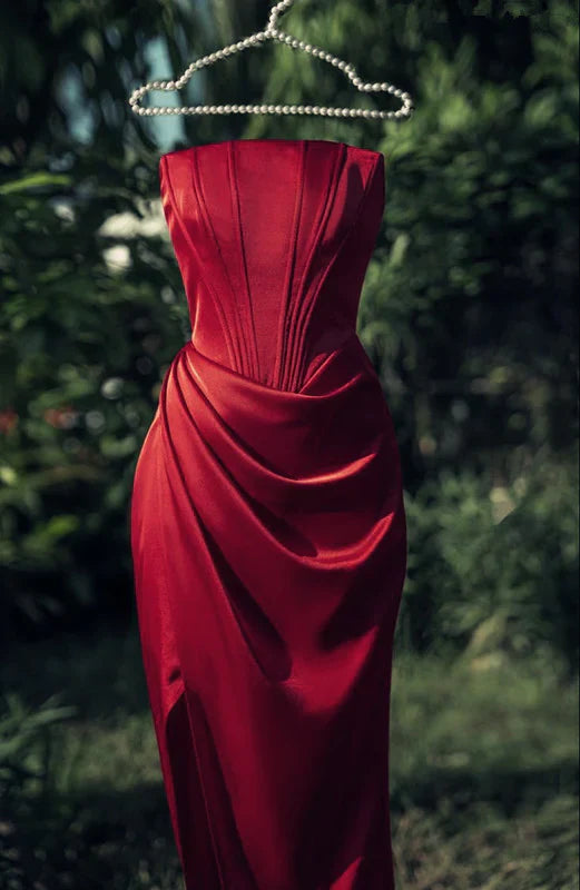 Strapless Satin Slit Sleeveless Burgundy Evening Dress Prom Dresses formal wear dresses simple gentle atmospheric and unique desi Bring summer colors to enhance whiteness