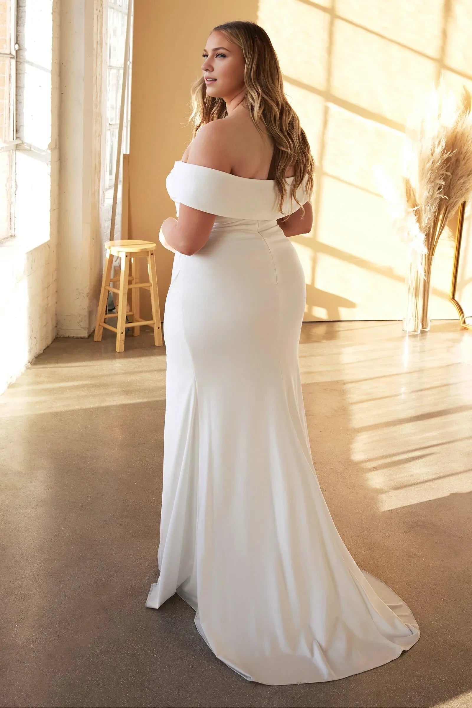 Stunning Plus Size Trumpet Off Shoulder Short Sleeve Open Back Floor Length Wedding Dress