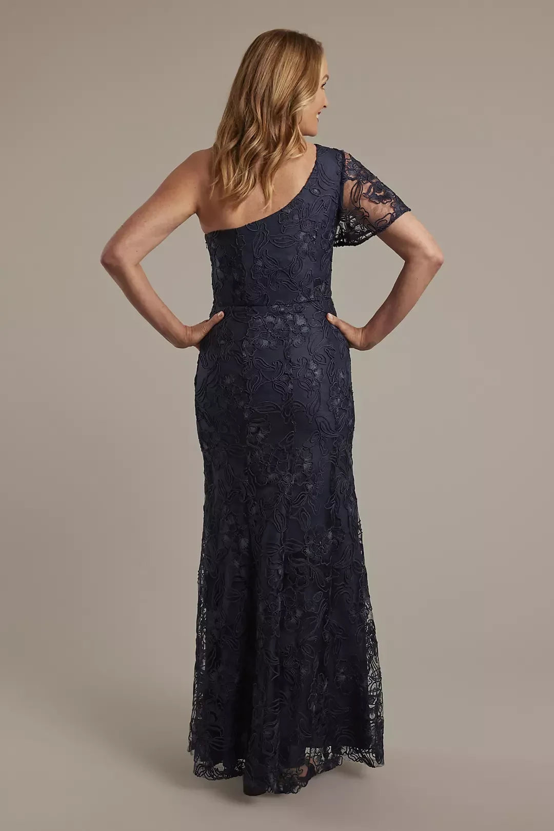 Stylish Mermaid One Shoulder Short Sleeve Lace Back Floor Length Mother of the Bride Dress