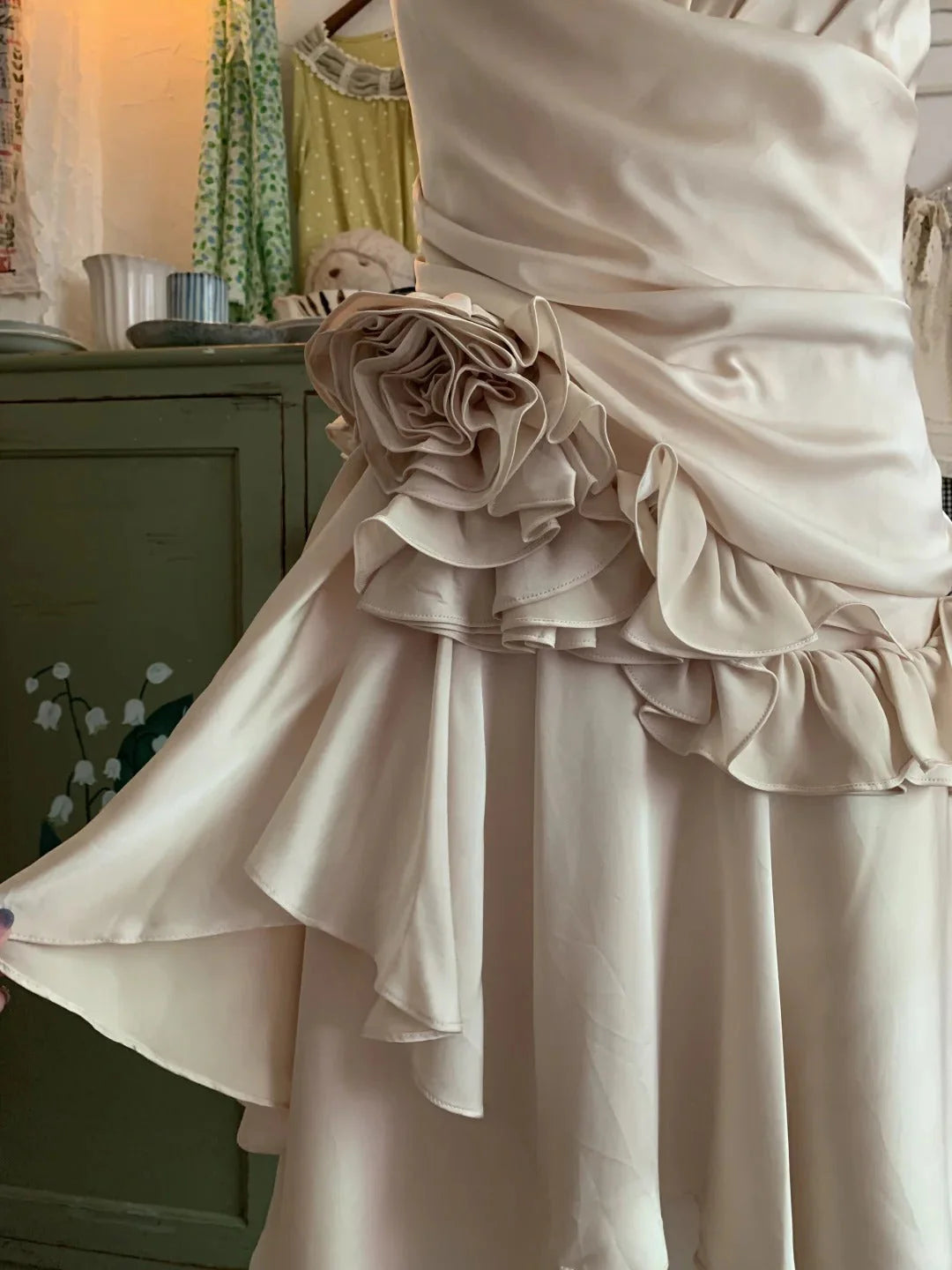 Sweet Cute Short Irregular Floral and Irregular Hem Chiffon Satin Homecoming Dress simple gentle atmospheric and unique desi Bring summer colors to enhance whiteness
