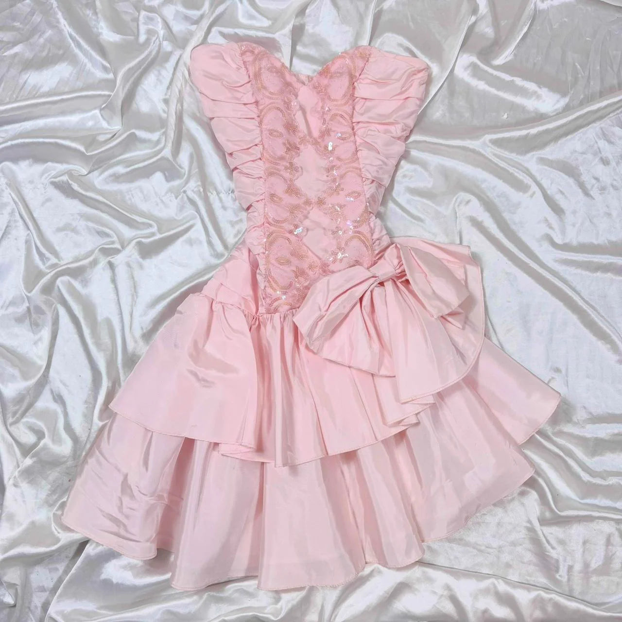 Sweet Ruffle Short Satin Prom Dress Homecoming Dress simple gentle atmospheric and unique desi Bring summer colors to enhance whiteness