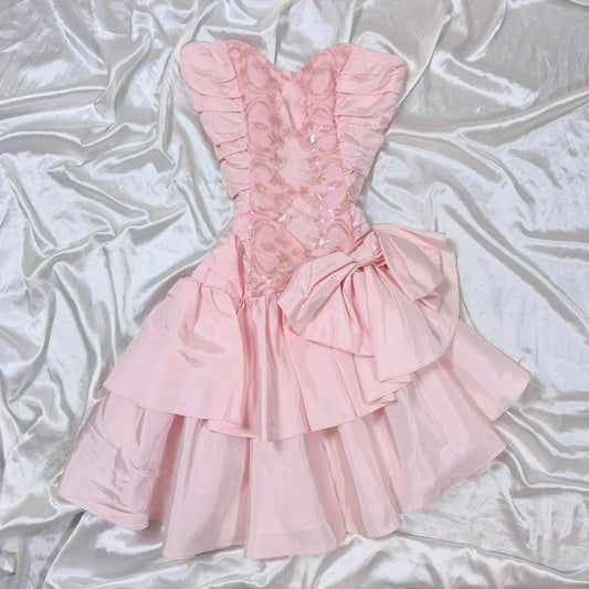 Sweet Ruffle Short Satin Prom Dress Homecoming Dress simple gentle atmospheric and unique desi Bring summer colors to enhance whiteness