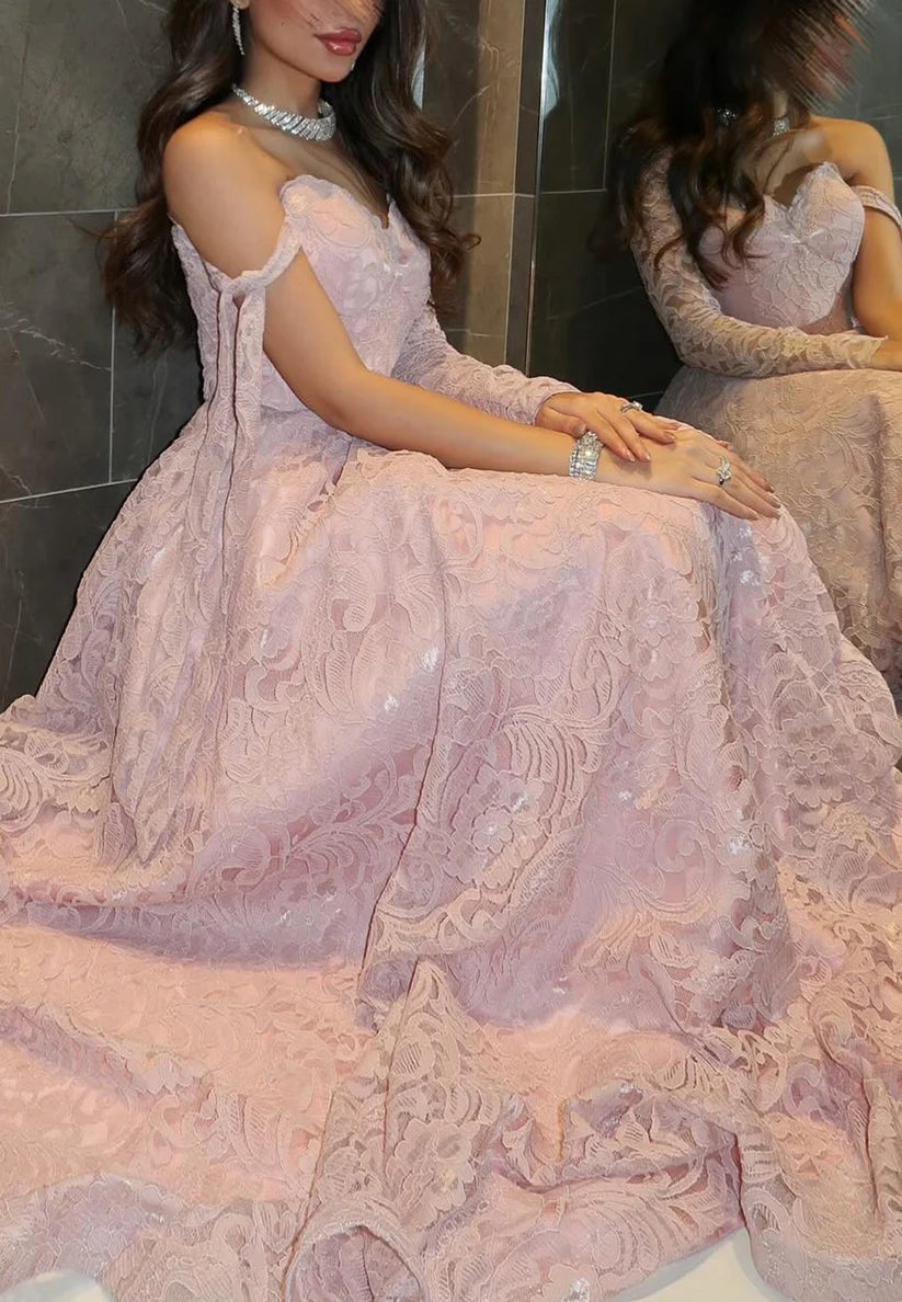 Sweetheart Sleeveless Lace Appliques A-Line Prom Dress simple gentle atmospheric and unique desi Bring summer colors to enhance whiteness