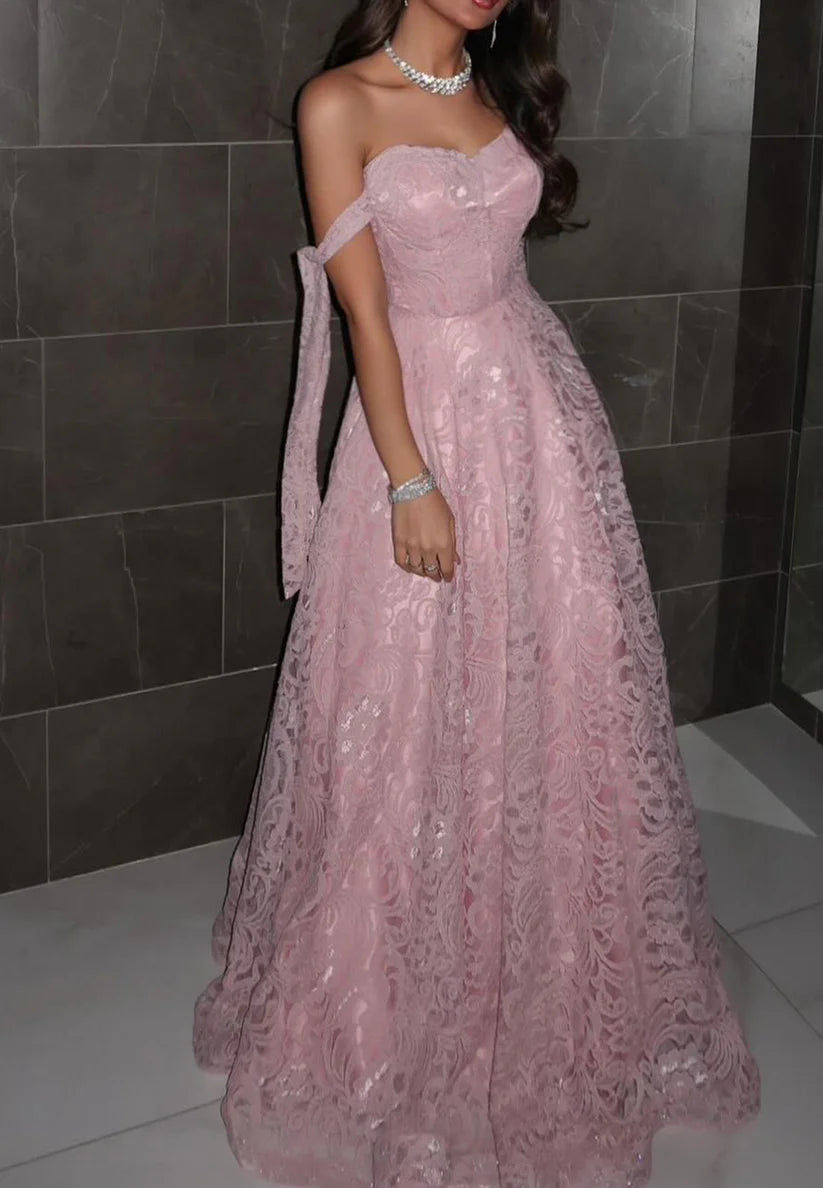 Sweetheart Sleeveless Lace Appliques A-Line Prom Dress simple gentle atmospheric and unique desi Bring summer colors to enhance whiteness